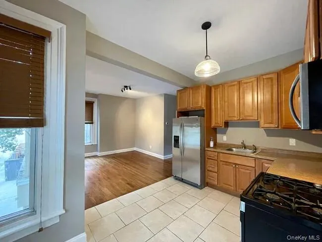 81 Cannon Street, Poughkeepsie, NY, 1 Bedroom Bedrooms, 3 Room Rooms,1 BathroomBathrooms,Residential Lease,For Rent,Cannon,0,1058517 81 Cannon Street, Poughkeepsie, NY, 1 Bedroom Bedrooms, 3 Room Rooms,1 BathroomBathrooms,Residential Lease,For Rent,Cannon,0,1058517