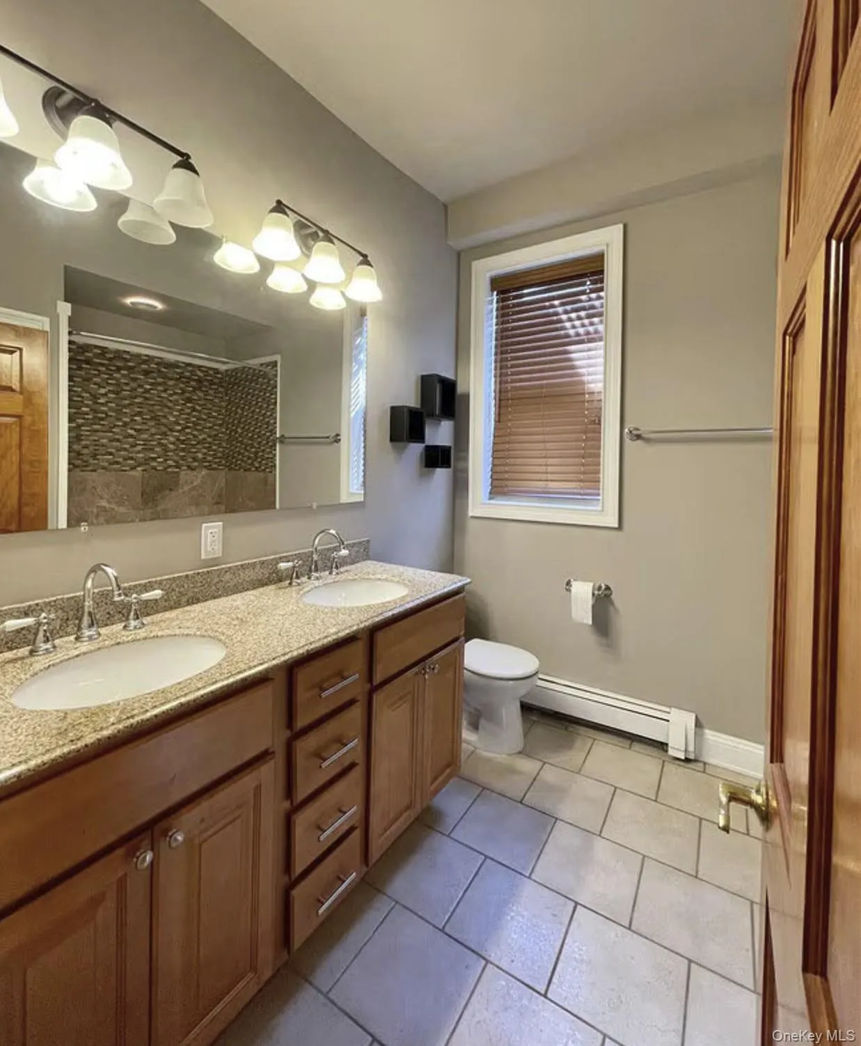 81 Cannon Street, Poughkeepsie, NY, 1 Bedroom Bedrooms, 3 Room Rooms,1 BathroomBathrooms,Residential Lease,For Rent,Cannon,0,1058517 81 Cannon Street, Poughkeepsie, NY, 1 Bedroom Bedrooms, 3 Room Rooms,1 BathroomBathrooms,Residential Lease,For Rent,Cannon,0,1058517