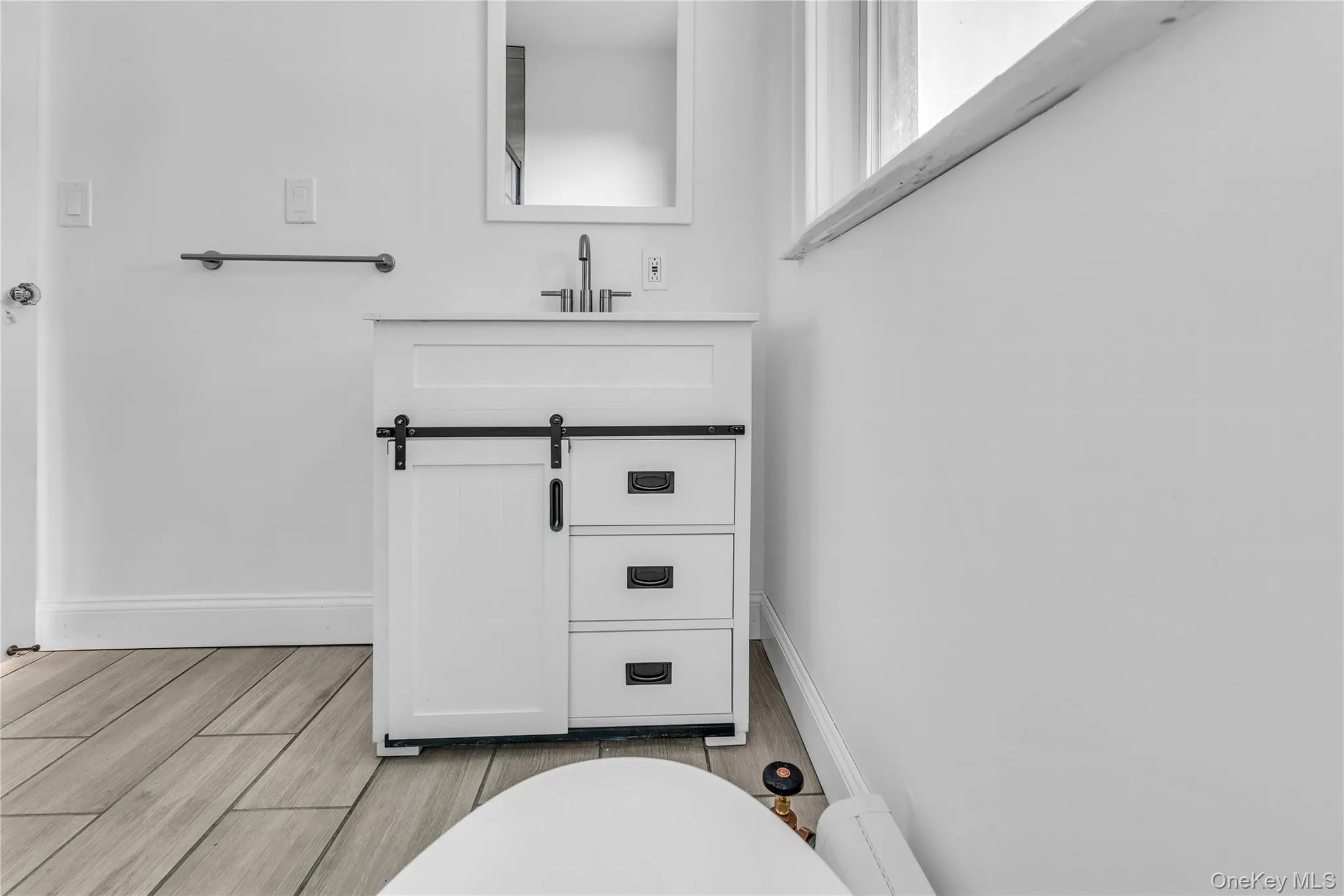 127 Maple Avenue, Rye City, NY, 1 Bedroom Bedrooms, 4 Room Rooms,1 BathroomBathrooms,Residential Lease,For Rent,Maple,0,1058518 127 Maple Avenue, Rye City, NY, 1 Bedroom Bedrooms, 4 Room Rooms,1 BathroomBathrooms,Residential Lease,For Rent,Maple,0,1058518