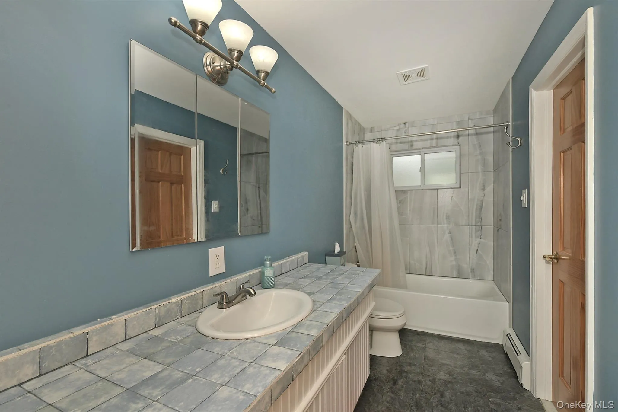 Upper Remodeled bath includes Tub, Window, Toilet, Tiles Upper Remodeled bath includes Tub, Window, Toilet, Tiles