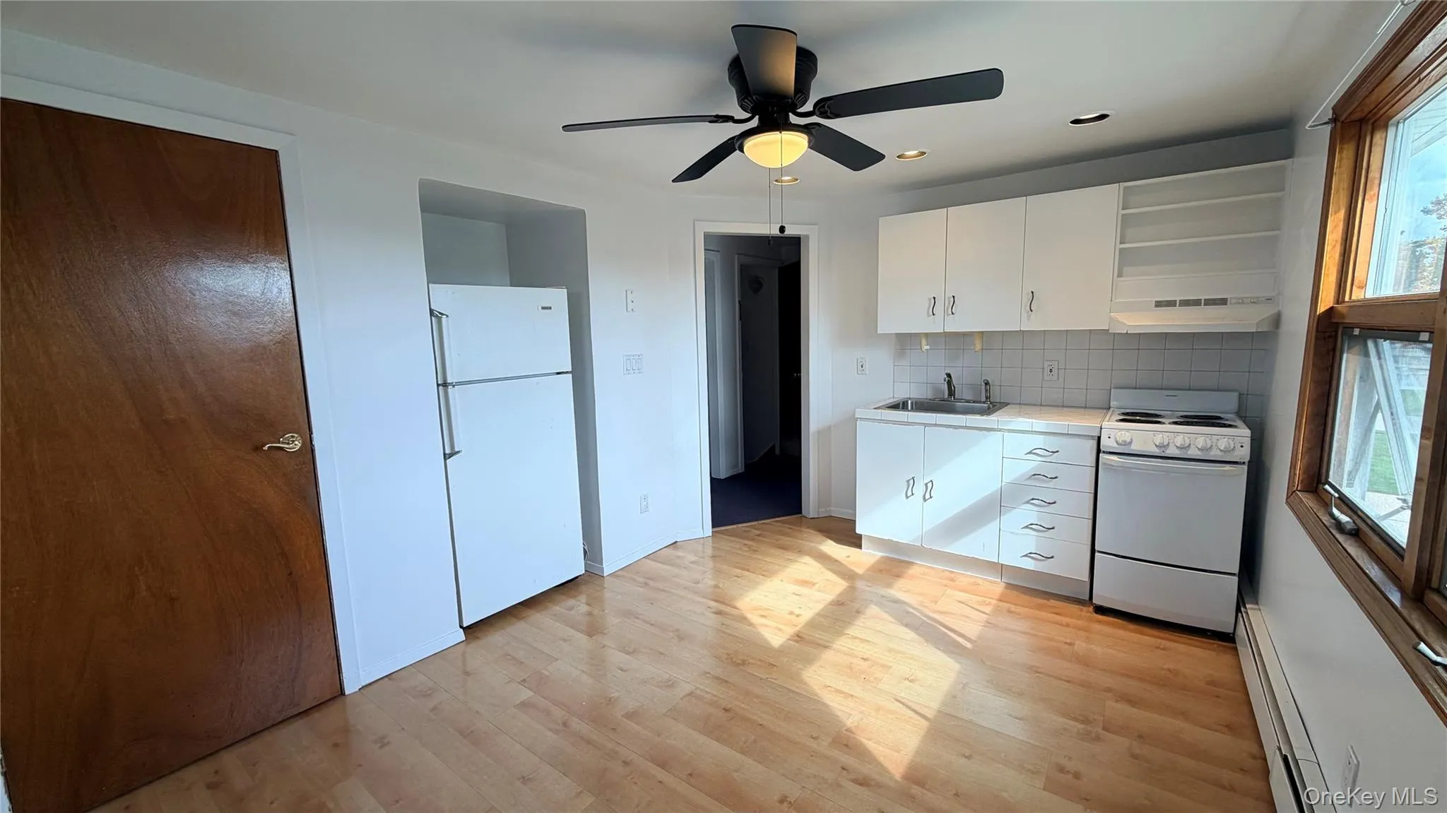 18 Wheelbarrow Lane, Hempstead, NY, 2 Bedrooms Bedrooms, 4 Rooms Rooms,1 BathroomBathrooms,Residential Lease,For Rent,Wheelbarrow,0,1058527 18 Wheelbarrow Lane, Hempstead, NY, 2 Bedrooms Bedrooms, 4 Rooms Rooms,1 BathroomBathrooms,Residential Lease,For Rent,Wheelbarrow,0,1058527