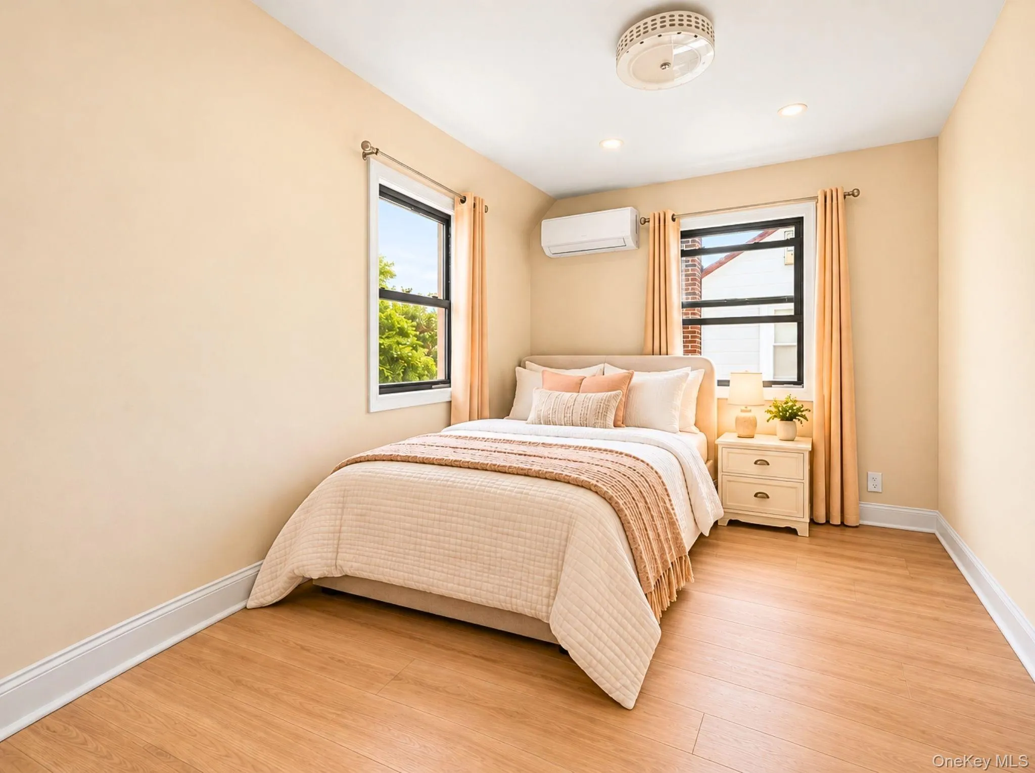 65-15 183rd Street, New York, NY, 3 Bedrooms Bedrooms, 6 Rooms Rooms,2 BathroomsBathrooms,Residential,For Rent,183rd,0,1058528 65-15 183rd Street, New York, NY, 3 Bedrooms Bedrooms, 6 Rooms Rooms,2 BathroomsBathrooms,Residential,For Rent,183rd,0,1058528
