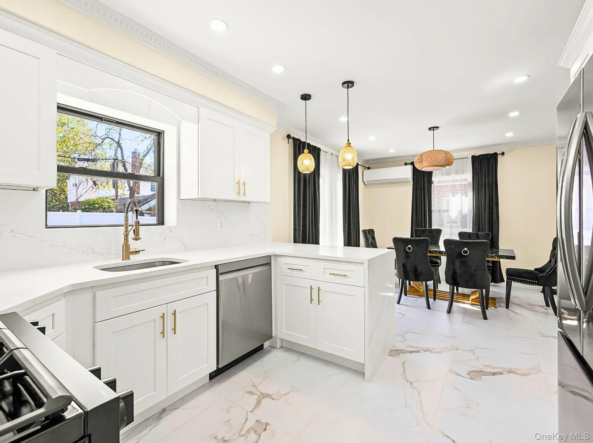 65-15 183rd Street, New York, NY, 3 Bedrooms Bedrooms, 6 Rooms Rooms,2 BathroomsBathrooms,Residential,For Rent,183rd,0,1058528 65-15 183rd Street, New York, NY, 3 Bedrooms Bedrooms, 6 Rooms Rooms,2 BathroomsBathrooms,Residential,For Rent,183rd,0,1058528