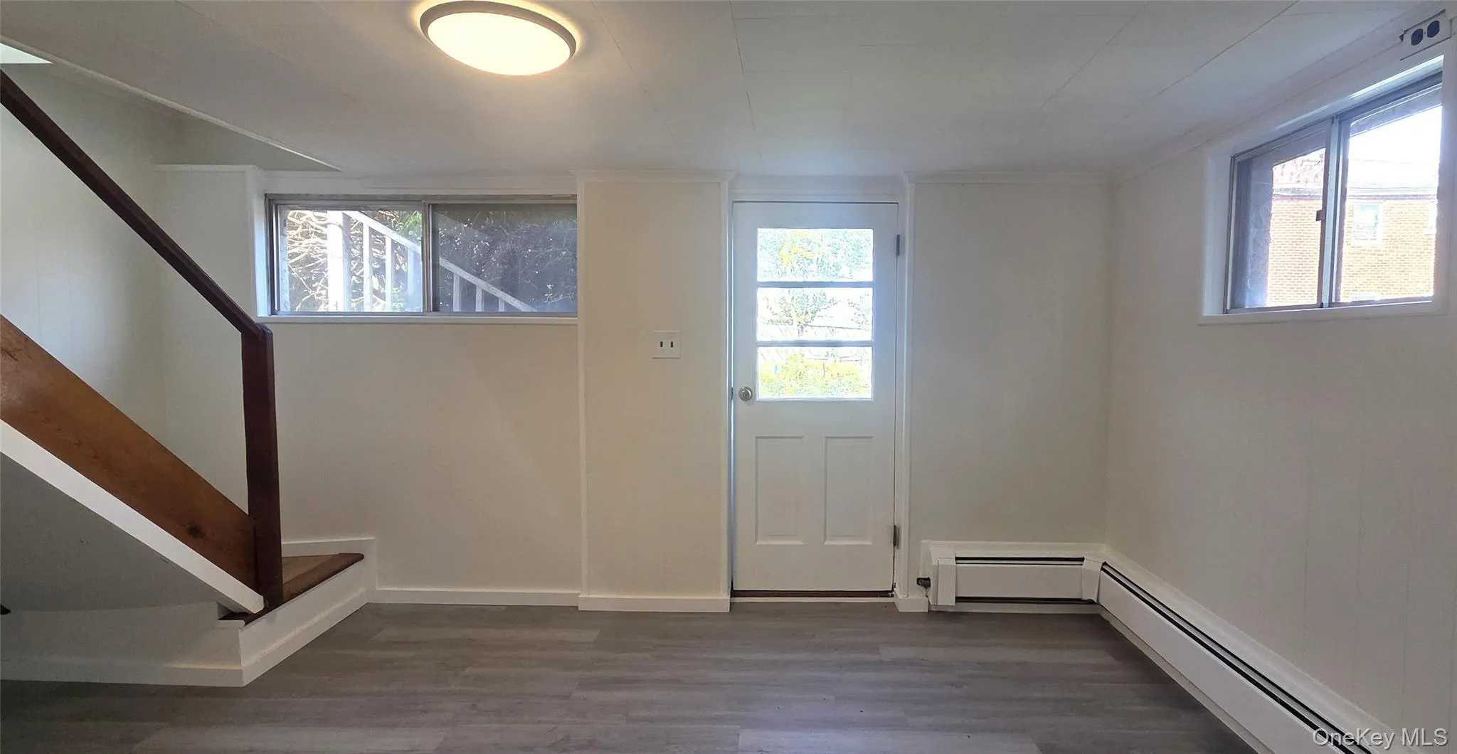 Walkout lower-level Walkout lower-level