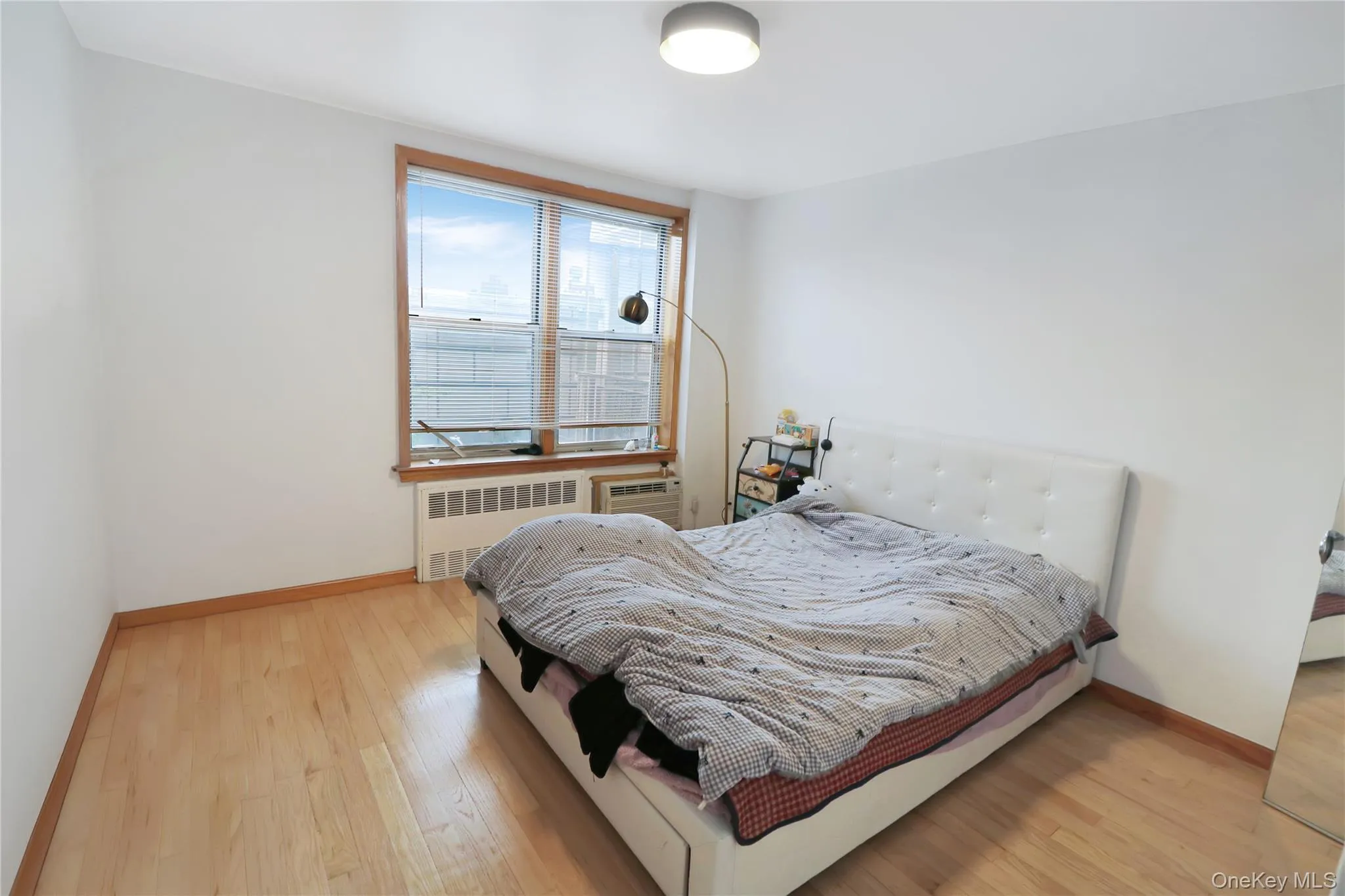 4125 Kissena Boulevard, New York, NY, 2 Bedrooms Bedrooms, 5 Rooms Rooms,1 BathroomBathrooms,Residential,For Rent,Kissena,0,1058532 4125 Kissena Boulevard, New York, NY, 2 Bedrooms Bedrooms, 5 Rooms Rooms,1 BathroomBathrooms,Residential,For Rent,Kissena,0,1058532