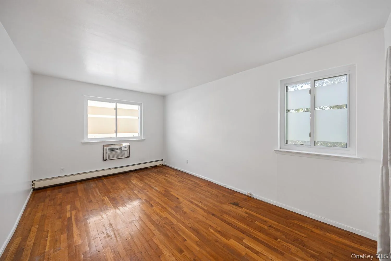 8731 57th Road, New York, NY, 3 Bedroom Bedrooms, 7 Room Rooms,2 BathroomBathrooms,Residential Lease,For Rent,57th,0,1058533 8731 57th Road, New York, NY, 3 Bedroom Bedrooms, 7 Room Rooms,2 BathroomBathrooms,Residential Lease,For Rent,57th,0,1058533