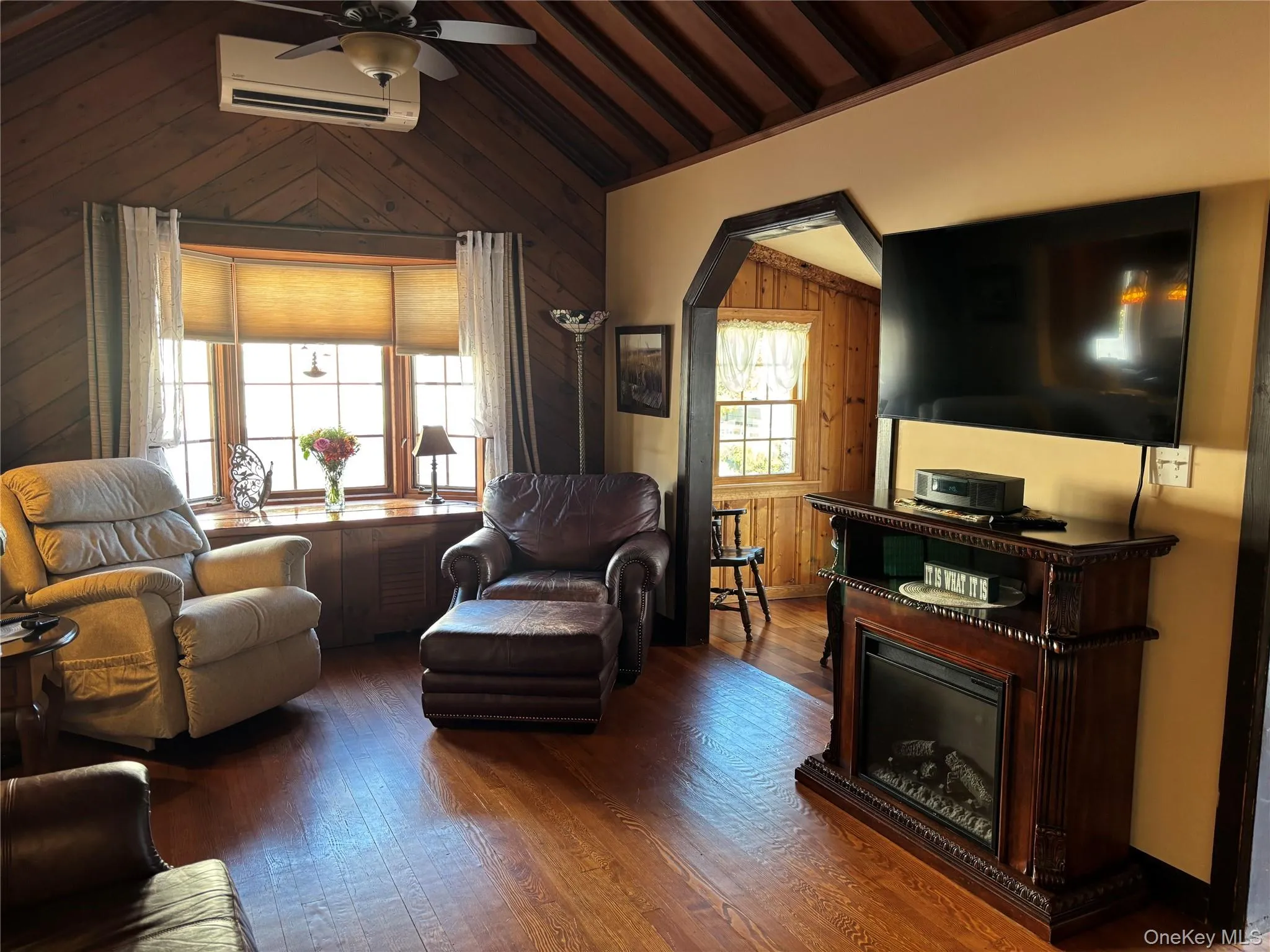 8 Walnut Place, Babylon, NY, 3 Bedrooms Bedrooms, 7 Rooms Rooms,2 BathroomsBathrooms,Residential,For Rent,Walnut,0,1058538 8 Walnut Place, Babylon, NY, 3 Bedrooms Bedrooms, 7 Rooms Rooms,2 BathroomsBathrooms,Residential,For Rent,Walnut,0,1058538