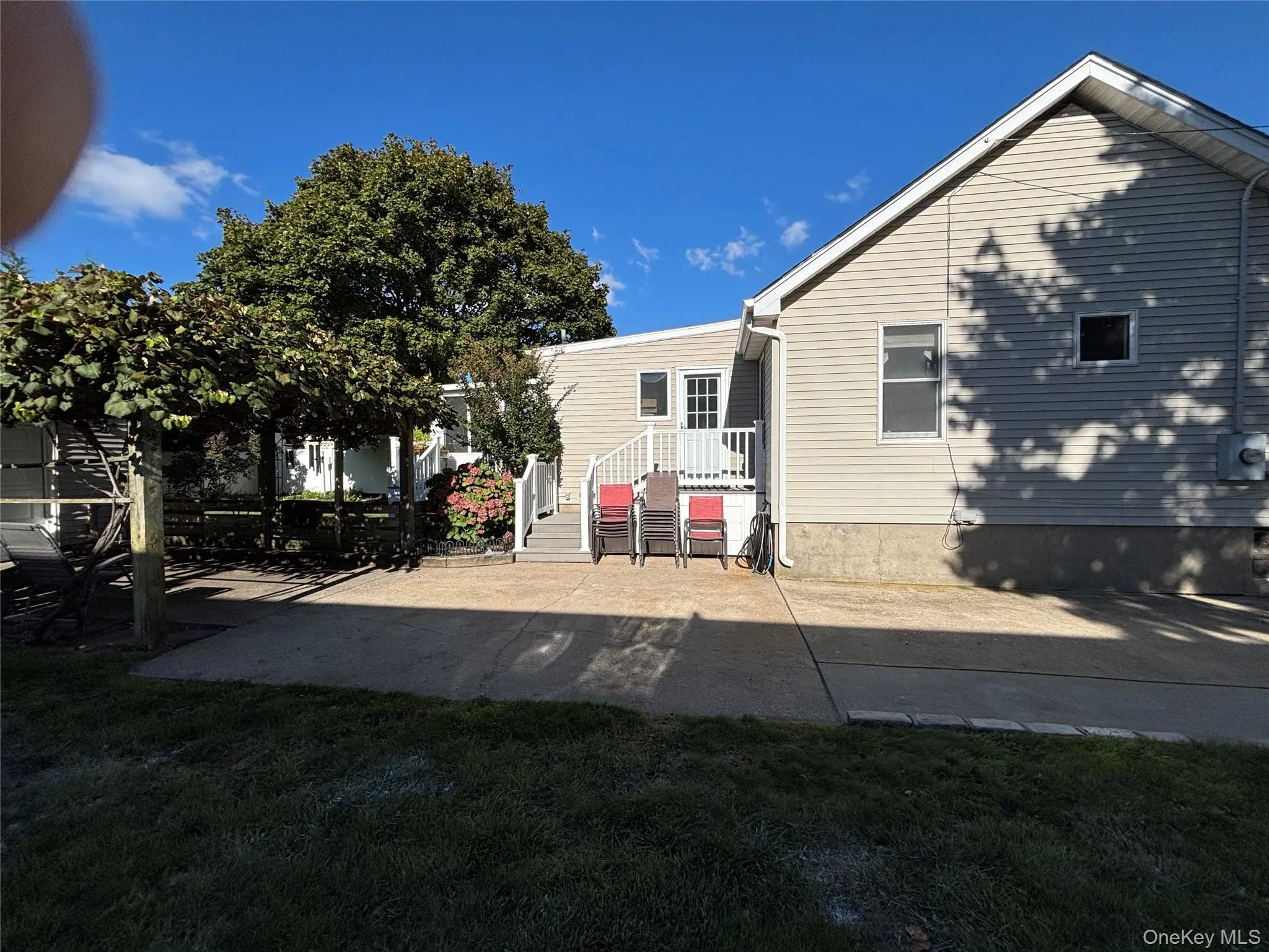 8 Walnut Place, Babylon, NY, 3 Bedrooms Bedrooms, 7 Rooms Rooms,2 BathroomsBathrooms,Residential,For Rent,Walnut,0,1058538 8 Walnut Place, Babylon, NY, 3 Bedrooms Bedrooms, 7 Rooms Rooms,2 BathroomsBathrooms,Residential,For Rent,Walnut,0,1058538