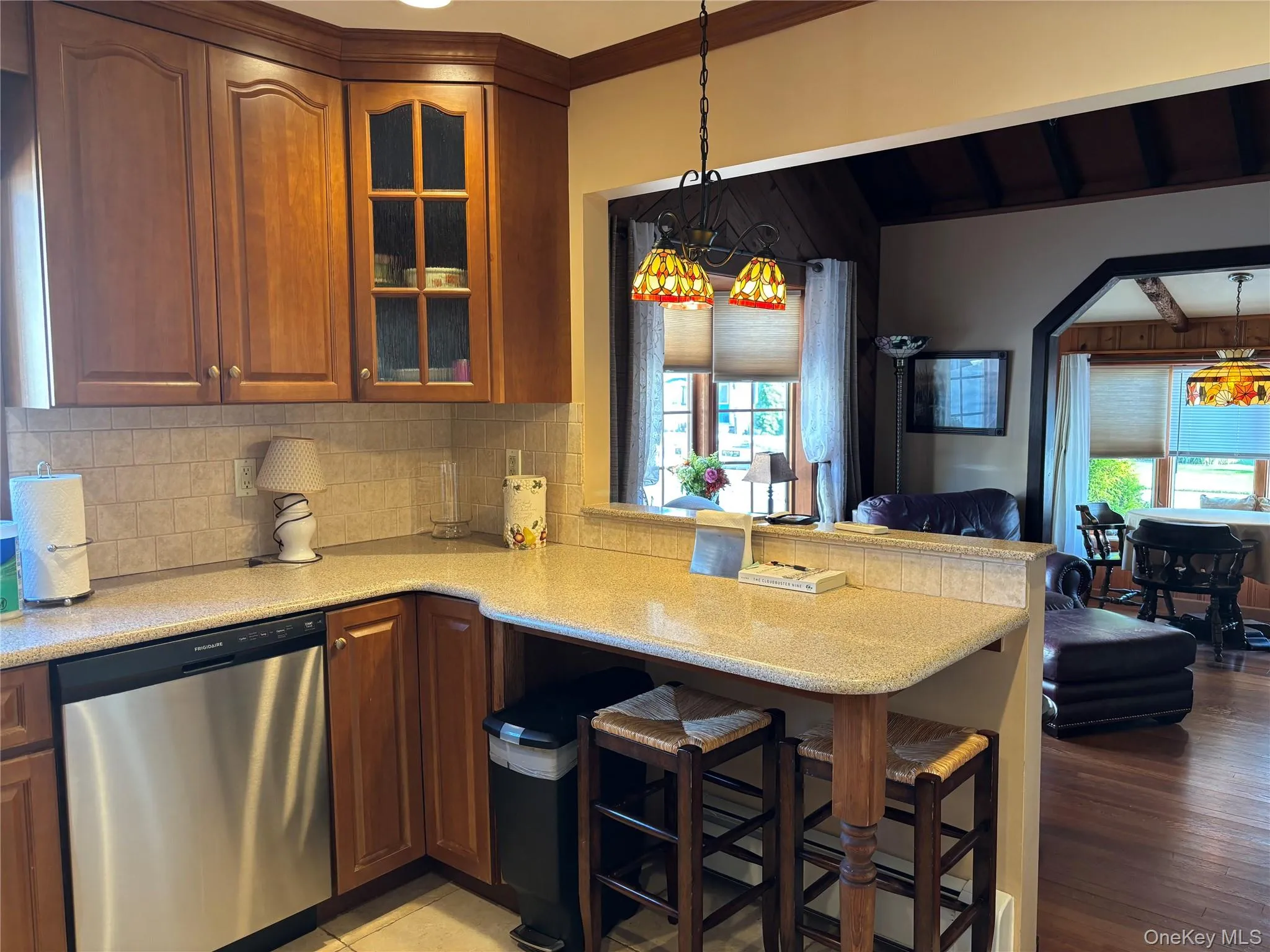 8 Walnut Place, Babylon, NY, 3 Bedrooms Bedrooms, 7 Rooms Rooms,2 BathroomsBathrooms,Residential,For Rent,Walnut,0,1058538 8 Walnut Place, Babylon, NY, 3 Bedrooms Bedrooms, 7 Rooms Rooms,2 BathroomsBathrooms,Residential,For Rent,Walnut,0,1058538