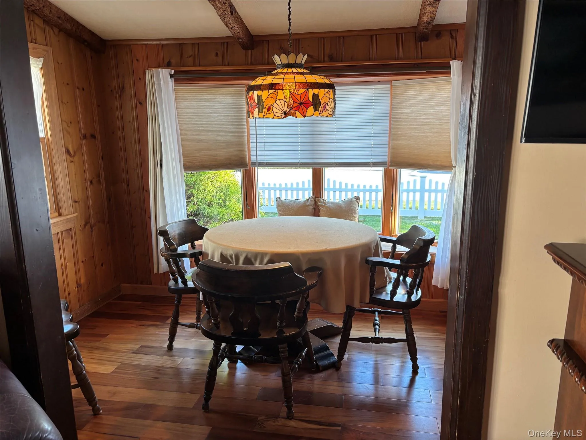 8 Walnut Place, Babylon, NY, 3 Bedrooms Bedrooms, 7 Rooms Rooms,2 BathroomsBathrooms,Residential,For Rent,Walnut,0,1058538 8 Walnut Place, Babylon, NY, 3 Bedrooms Bedrooms, 7 Rooms Rooms,2 BathroomsBathrooms,Residential,For Rent,Walnut,0,1058538