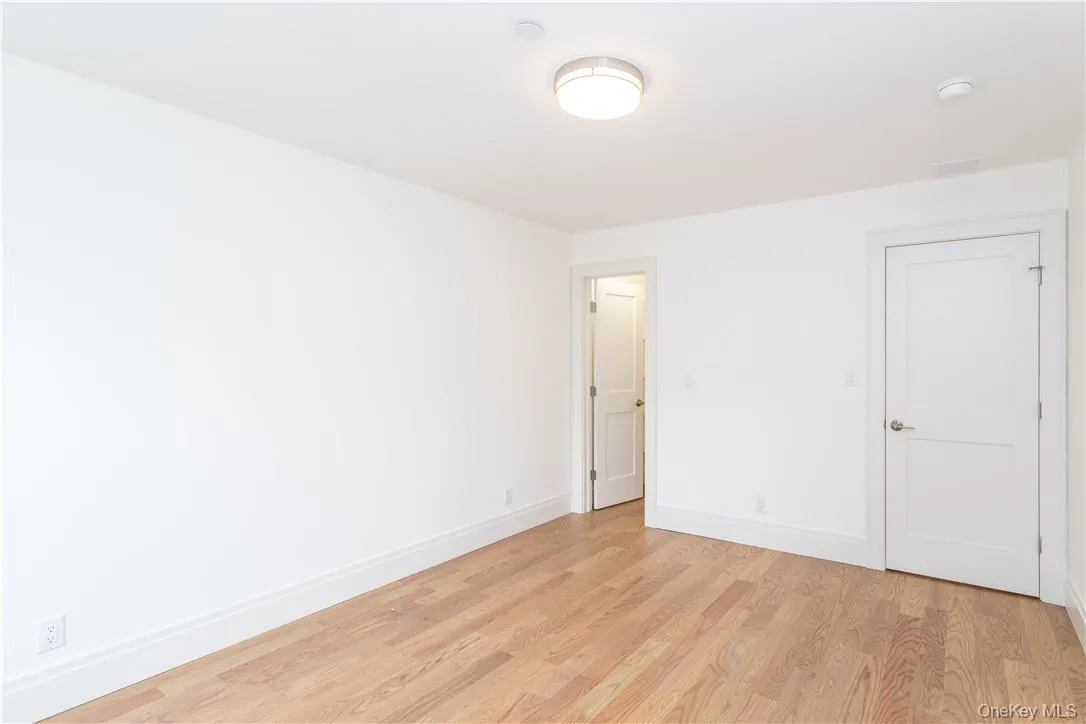 121 Fisher Avenue, White Plains, NY, 3 Bedroom Bedrooms, 8 Room Rooms,3 BathroomBathrooms,Residential Lease,For Rent,Fisher,0,1058546 121 Fisher Avenue, White Plains, NY, 3 Bedroom Bedrooms, 8 Room Rooms,3 BathroomBathrooms,Residential Lease,For Rent,Fisher,0,1058546