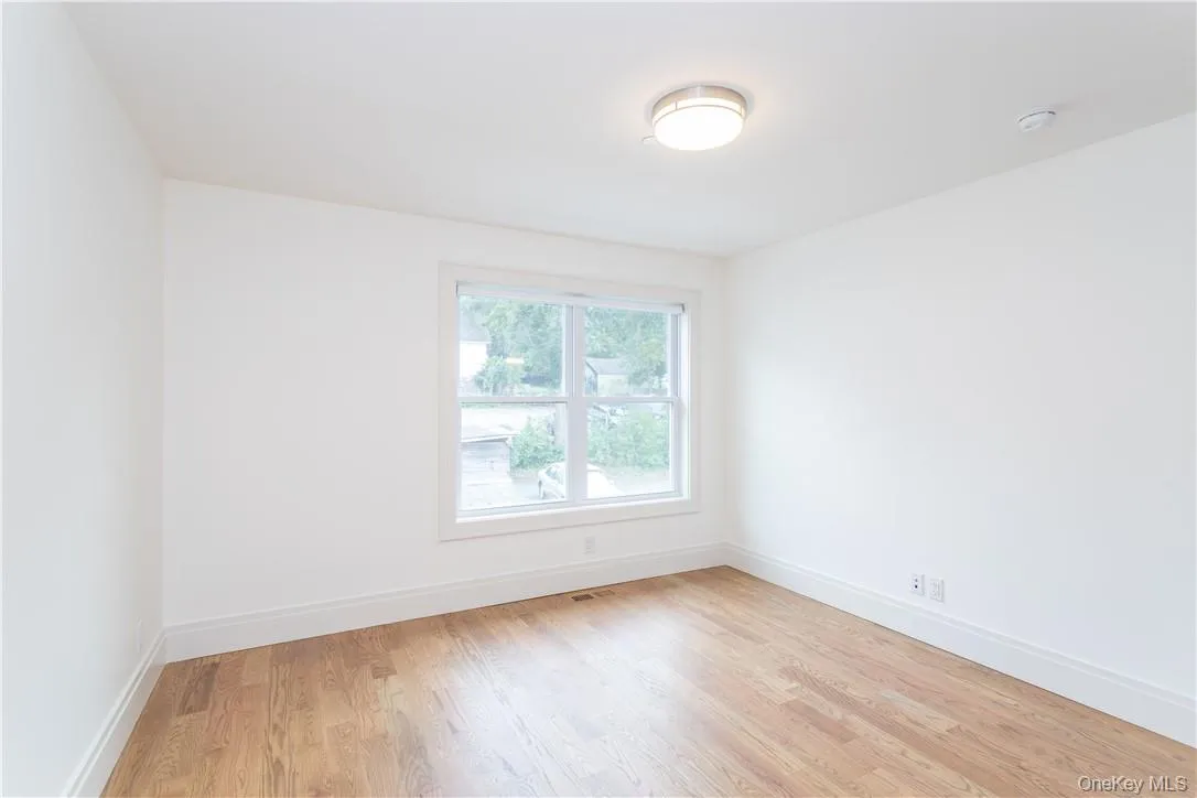 121 Fisher Avenue, White Plains, NY, 3 Bedroom Bedrooms, 8 Room Rooms,3 BathroomBathrooms,Residential Lease,For Rent,Fisher,0,1058546 121 Fisher Avenue, White Plains, NY, 3 Bedroom Bedrooms, 8 Room Rooms,3 BathroomBathrooms,Residential Lease,For Rent,Fisher,0,1058546