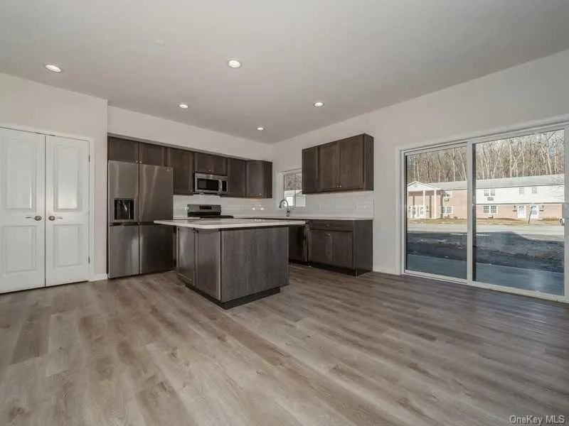 4 SOUTH HILLS Way, Poughkeepsie (town), NY, 2 Bedroom Bedrooms, 4 Room Rooms,2 BathroomBathrooms,Residential Lease,For Rent,SOUTH HILLS,0,1058549 4 SOUTH HILLS Way, Poughkeepsie (town), NY, 2 Bedroom Bedrooms, 4 Room Rooms,2 BathroomBathrooms,Residential Lease,For Rent,SOUTH HILLS,0,1058549