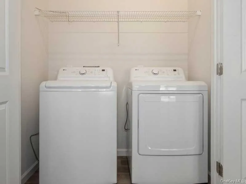 4 SOUTH HILLS Way, Poughkeepsie (town), NY, 2 Bedroom Bedrooms, 4 Room Rooms,2 BathroomBathrooms,Residential Lease,For Rent,SOUTH HILLS,0,1058549 4 SOUTH HILLS Way, Poughkeepsie (town), NY, 2 Bedroom Bedrooms, 4 Room Rooms,2 BathroomBathrooms,Residential Lease,For Rent,SOUTH HILLS,0,1058549