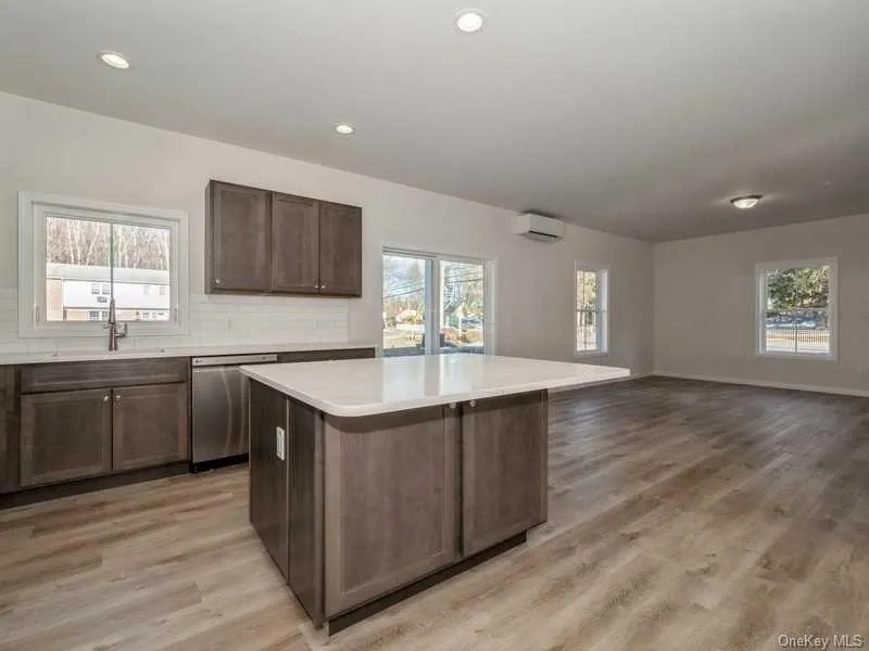 4 SOUTH HILLS Way, Poughkeepsie (town), NY, 2 Bedroom Bedrooms, 4 Room Rooms,2 BathroomBathrooms,Residential Lease,For Rent,SOUTH HILLS,0,1058549 4 SOUTH HILLS Way, Poughkeepsie (town), NY, 2 Bedroom Bedrooms, 4 Room Rooms,2 BathroomBathrooms,Residential Lease,For Rent,SOUTH HILLS,0,1058549