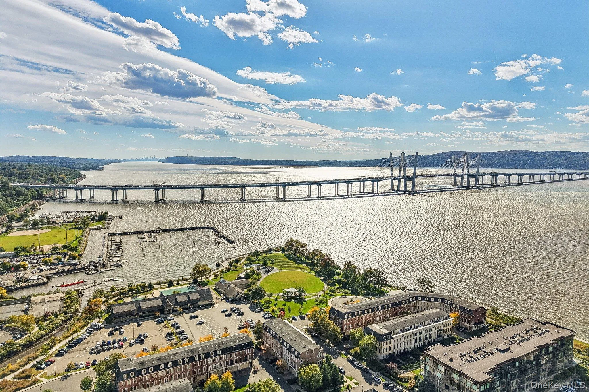 Waterfront setting with expansive water frontage Waterfront setting with expansive water frontage