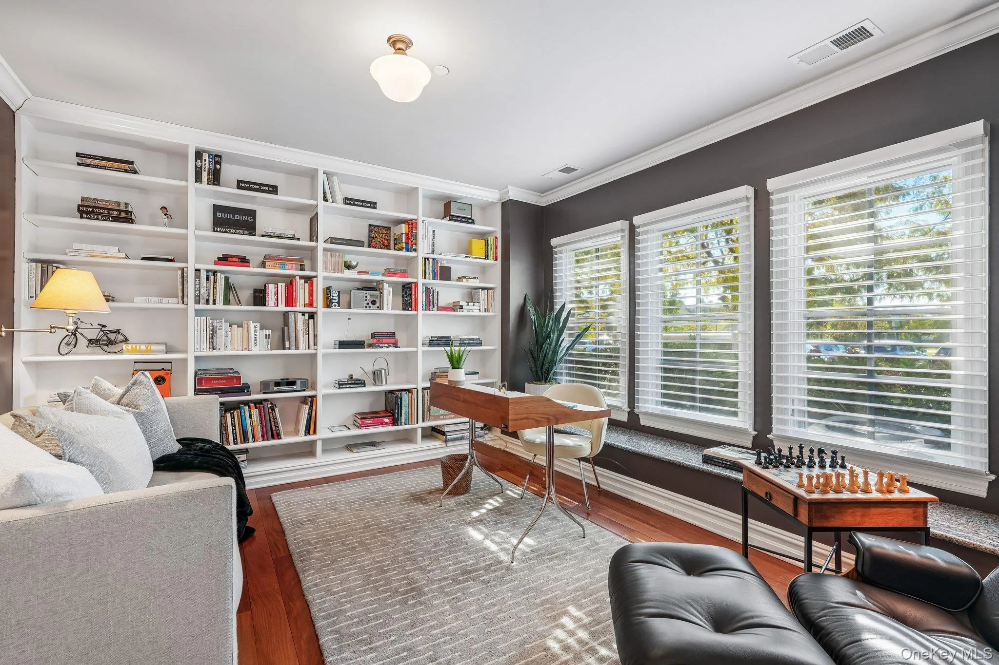 First floor library that doubles as a Guest bedroom First floor library that doubles as a Guest bedroom