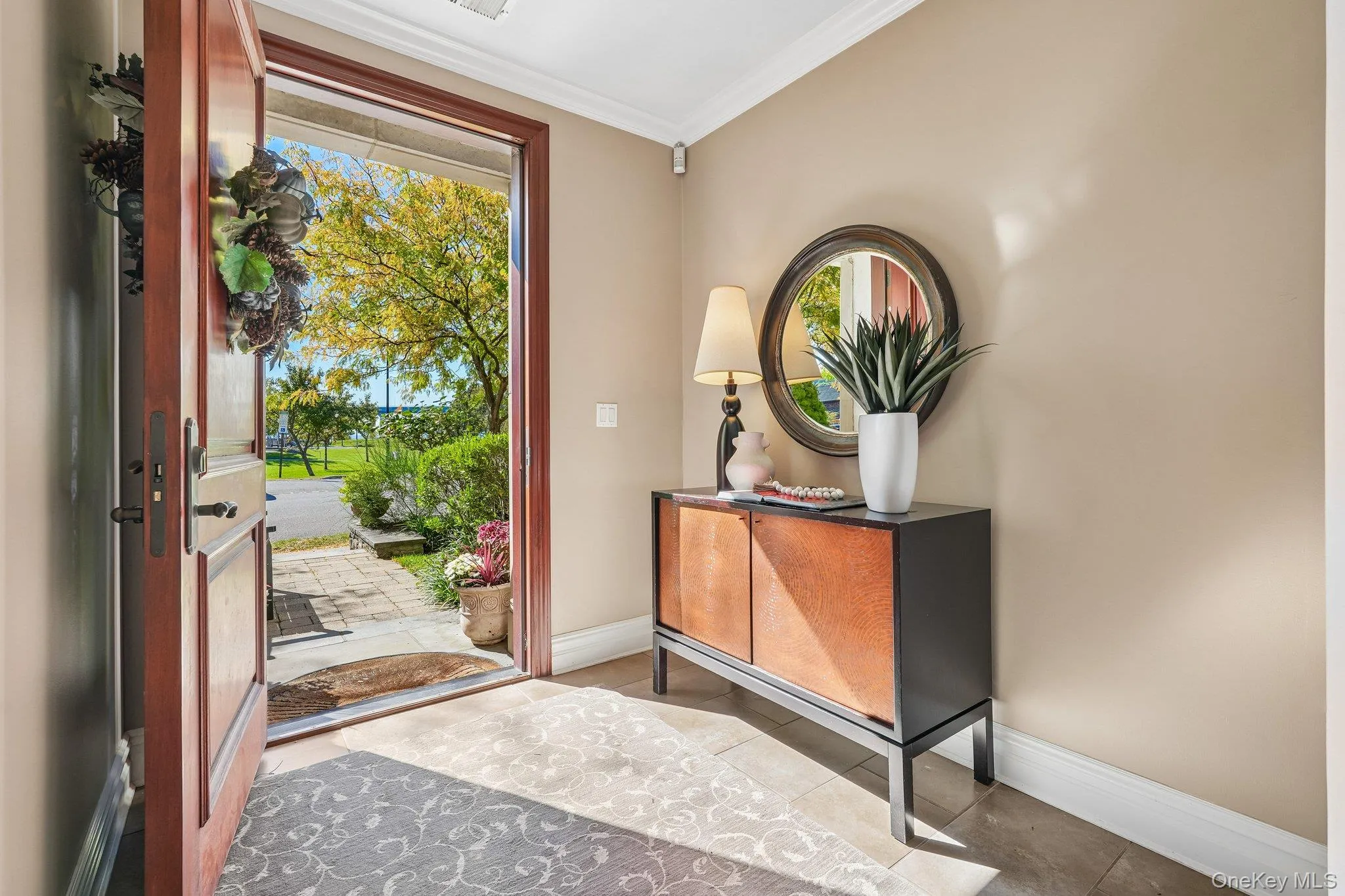 Step inside this Marvin Solid wood entrance door Step inside this Marvin Solid wood entrance door
