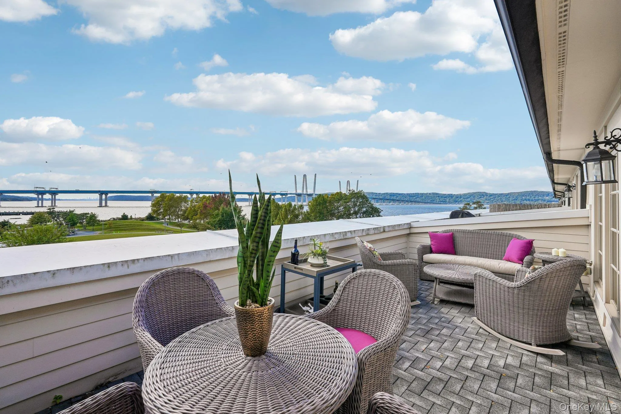 Enjoy panoramic views from your private roof deck of the Hudson River and NYC Skyline Enjoy panoramic views from your private roof deck of the Hudson River and NYC Skyline