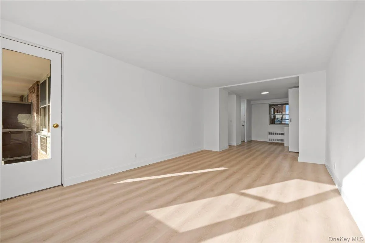 5800 Arlington Avenue, New York, NY, 1 Bedroom Bedrooms, 4 Rooms Rooms,1 BathroomBathrooms,Residential,For Rent,Arlington,0,1058552 5800 Arlington Avenue, New York, NY, 1 Bedroom Bedrooms, 4 Rooms Rooms,1 BathroomBathrooms,Residential,For Rent,Arlington,0,1058552