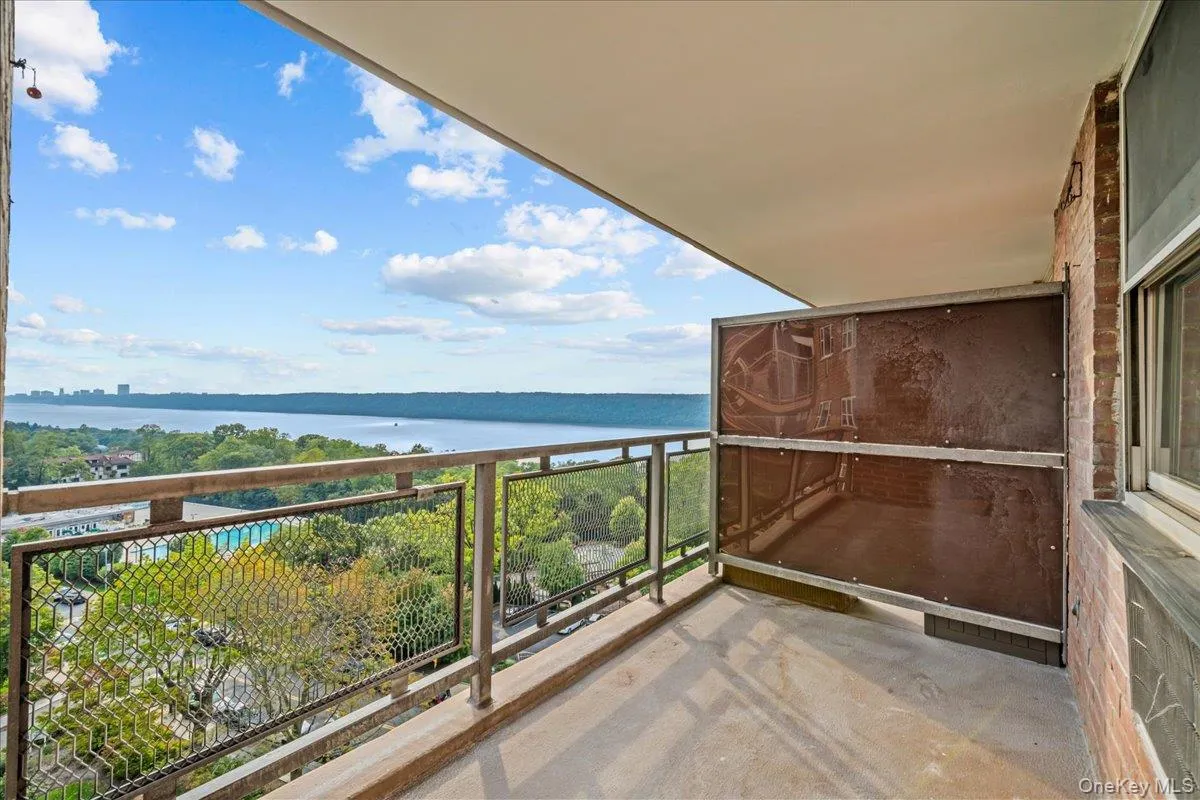 5800 Arlington Avenue, New York, NY, 1 Bedroom Bedrooms, 4 Rooms Rooms,1 BathroomBathrooms,Residential,For Rent,Arlington,0,1058552 5800 Arlington Avenue, New York, NY, 1 Bedroom Bedrooms, 4 Rooms Rooms,1 BathroomBathrooms,Residential,For Rent,Arlington,0,1058552