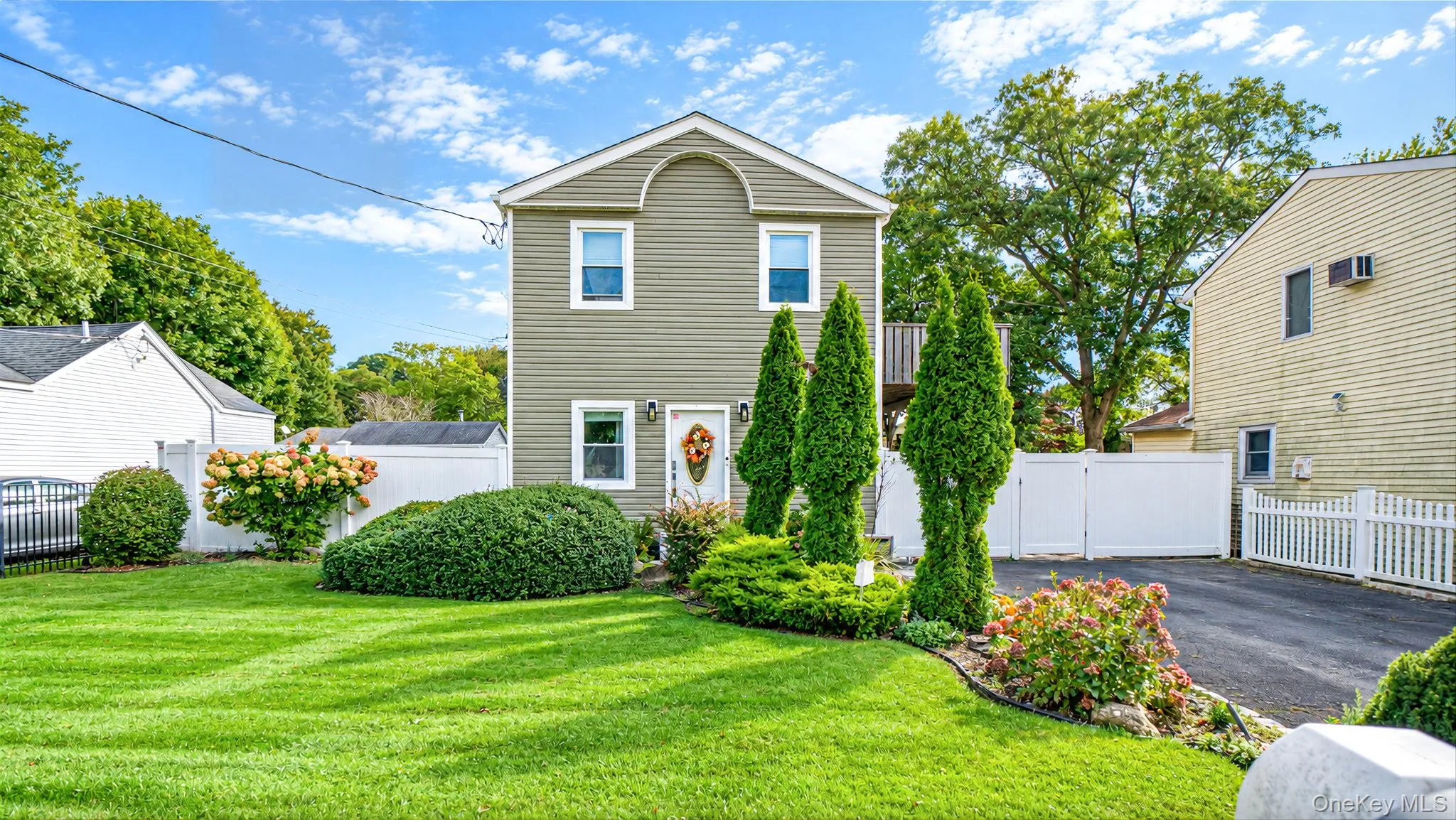 73 Lynbrook Drive, Brookhaven, NY, 4 Bedrooms Bedrooms, 7 Rooms Rooms,2 BathroomsBathrooms,Residential,For Rent,Lynbrook,0,1058554 73 Lynbrook Drive, Brookhaven, NY, 4 Bedrooms Bedrooms, 7 Rooms Rooms,2 BathroomsBathrooms,Residential,For Rent,Lynbrook,0,1058554