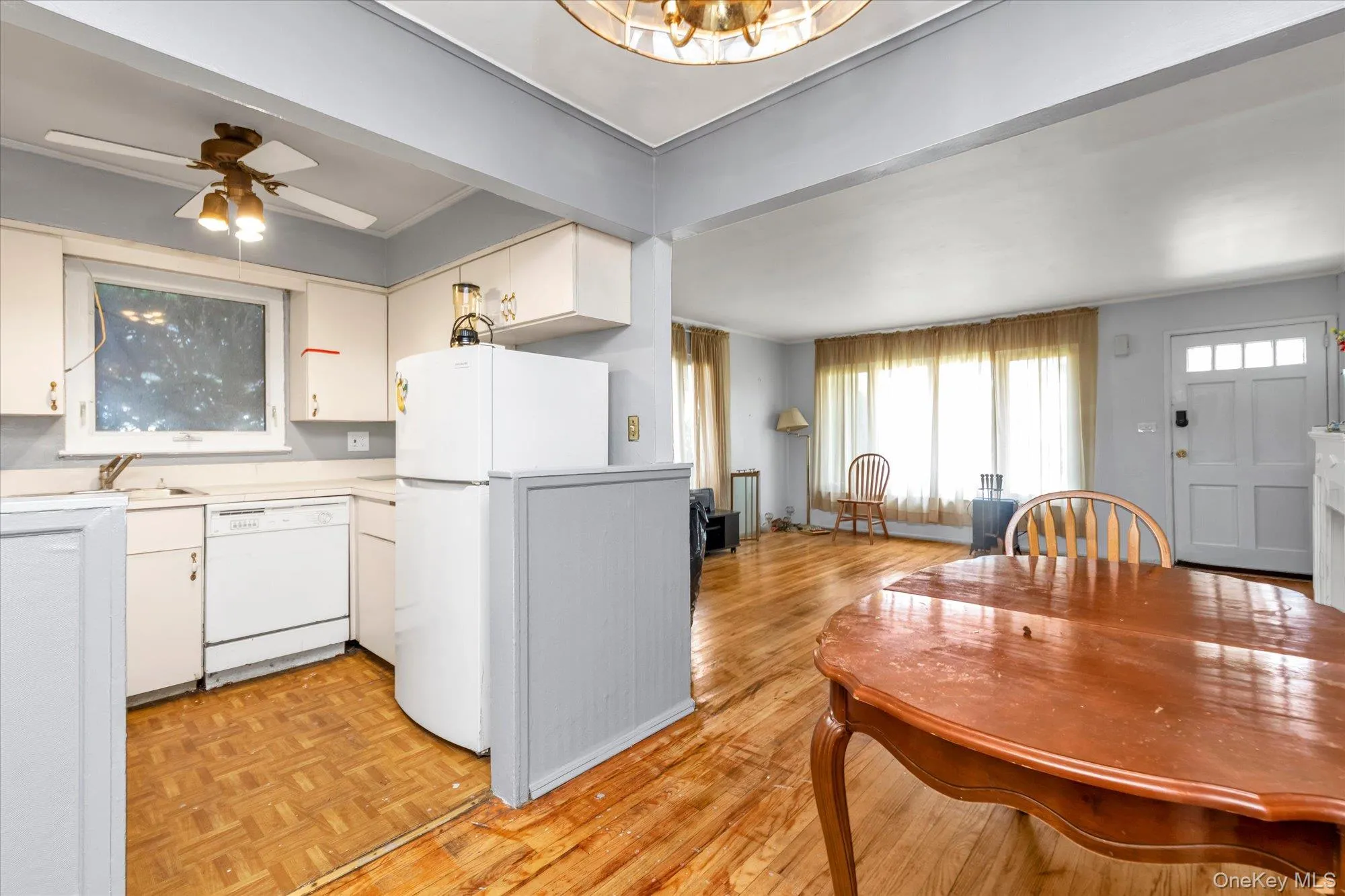 328 Glen Road, Hempstead, NY, 3 Bedrooms Bedrooms, 6 Rooms Rooms,1 BathroomBathrooms,Residential,For Rent,Glen,0,1058555 328 Glen Road, Hempstead, NY, 3 Bedrooms Bedrooms, 6 Rooms Rooms,1 BathroomBathrooms,Residential,For Rent,Glen,0,1058555
