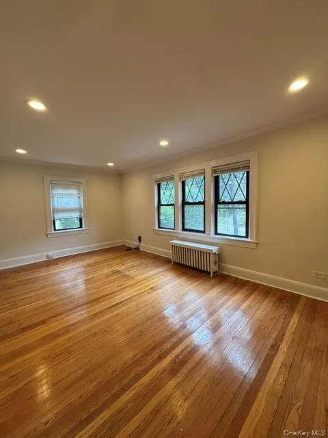40 Oakwood Road, Huntington, NY, 2 Bedroom Bedrooms, 3 Room Rooms,1 BathroomBathrooms,Residential Lease,For Rent,Oakwood,0,1058564 40 Oakwood Road, Huntington, NY, 2 Bedroom Bedrooms, 3 Room Rooms,1 BathroomBathrooms,Residential Lease,For Rent,Oakwood,0,1058564