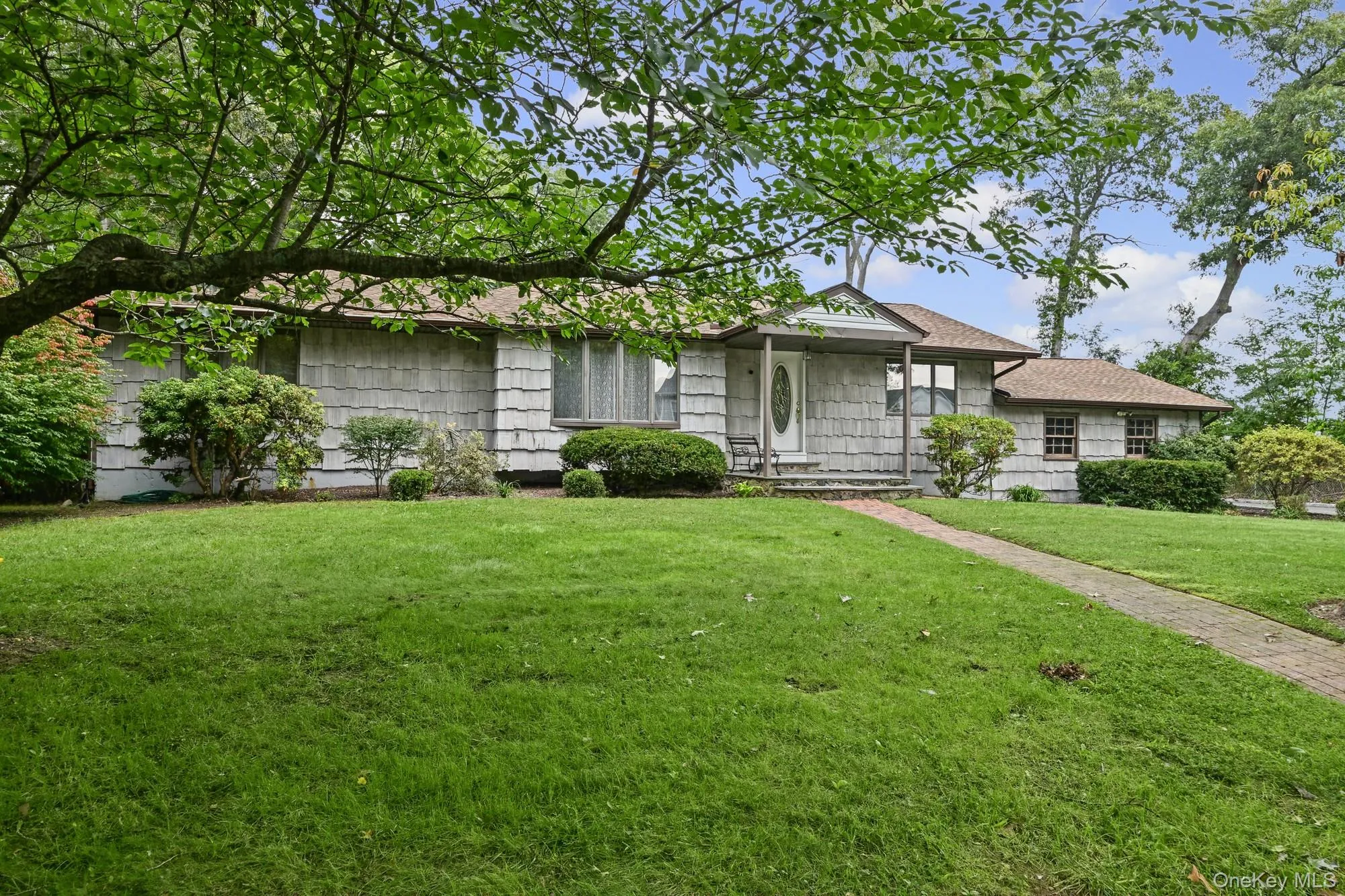3 Alamo Drive, Brookhaven, NY, 3 Bedrooms Bedrooms, 6 Rooms Rooms,1 BathroomBathrooms,Residential,For Rent,Alamo,0,1058567 3 Alamo Drive, Brookhaven, NY, 3 Bedrooms Bedrooms, 6 Rooms Rooms,1 BathroomBathrooms,Residential,For Rent,Alamo,0,1058567