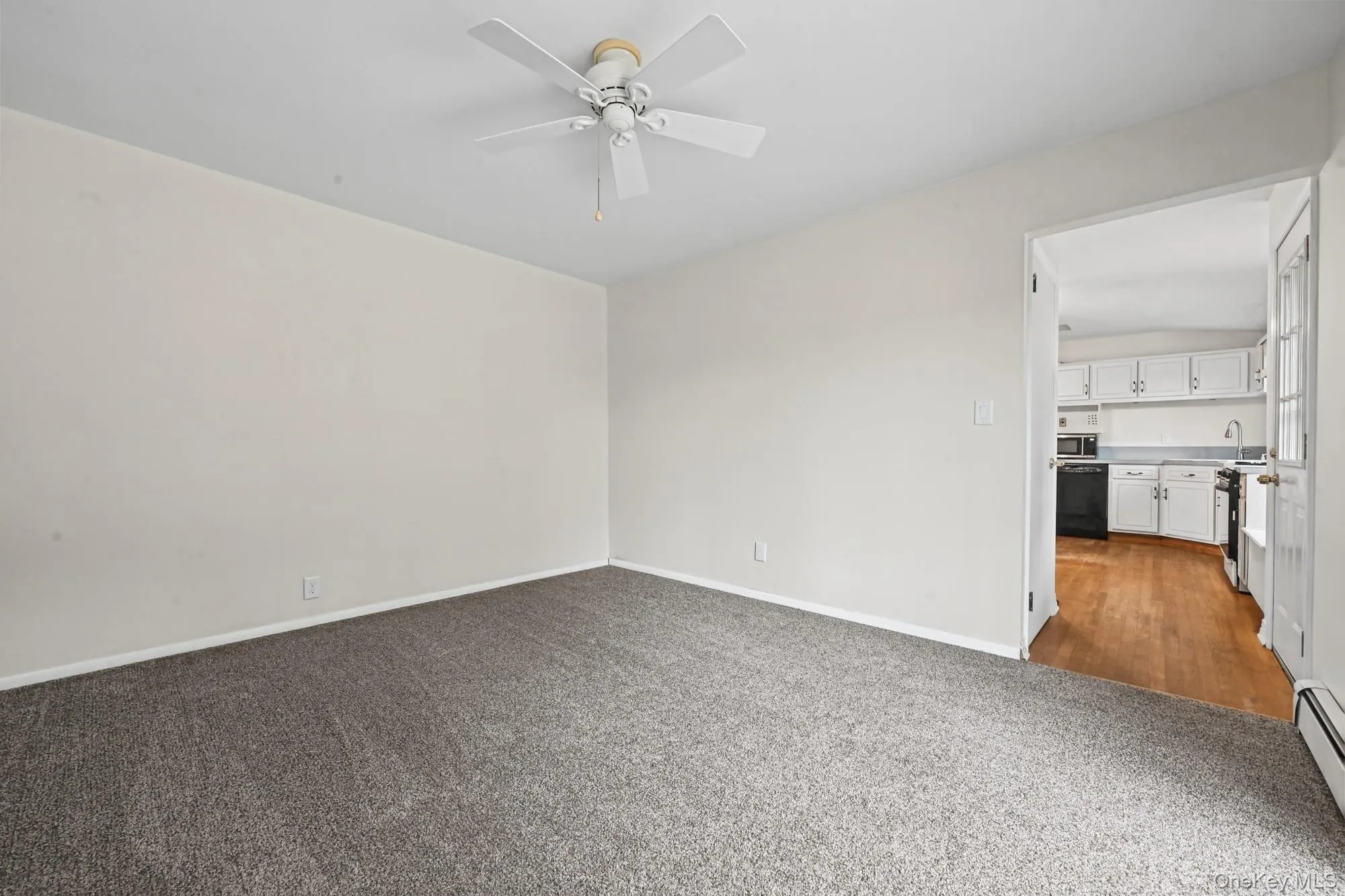 3 Alamo Drive, Brookhaven, NY, 3 Bedrooms Bedrooms, 6 Rooms Rooms,1 BathroomBathrooms,Residential,For Rent,Alamo,0,1058567 3 Alamo Drive, Brookhaven, NY, 3 Bedrooms Bedrooms, 6 Rooms Rooms,1 BathroomBathrooms,Residential,For Rent,Alamo,0,1058567