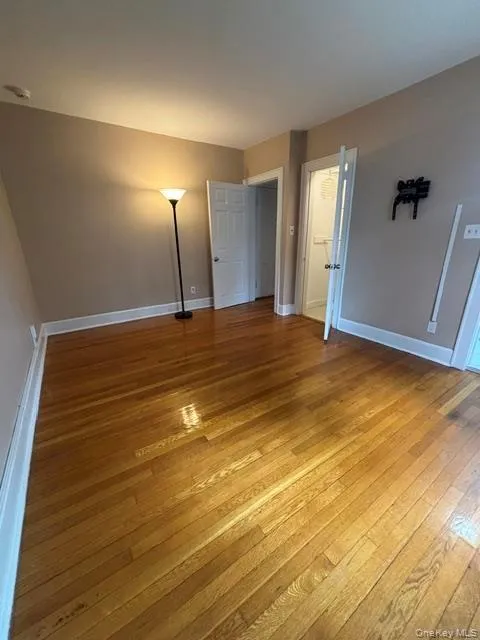 25 Knollwood Avenue, Huntington, NY, 1 Bedroom Bedrooms, 2 Room Rooms,1 BathroomBathrooms,Residential Lease,For Rent,Knollwood,0,1058568 25 Knollwood Avenue, Huntington, NY, 1 Bedroom Bedrooms, 2 Room Rooms,1 BathroomBathrooms,Residential Lease,For Rent,Knollwood,0,1058568