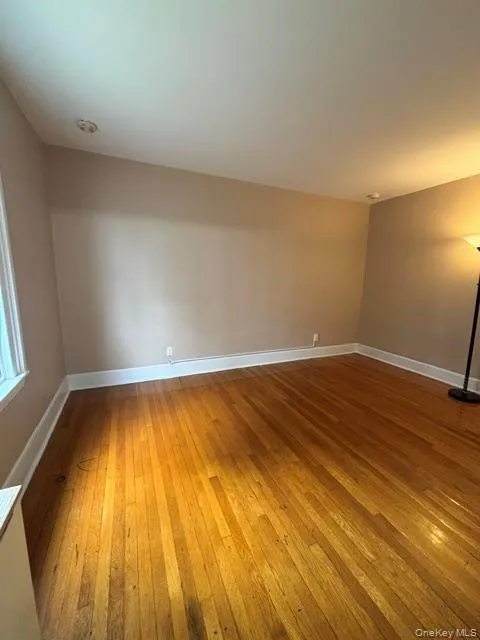 25 Knollwood Avenue, Huntington, NY, 1 Bedroom Bedrooms, 2 Room Rooms,1 BathroomBathrooms,Residential Lease,For Rent,Knollwood,0,1058568 25 Knollwood Avenue, Huntington, NY, 1 Bedroom Bedrooms, 2 Room Rooms,1 BathroomBathrooms,Residential Lease,For Rent,Knollwood,0,1058568