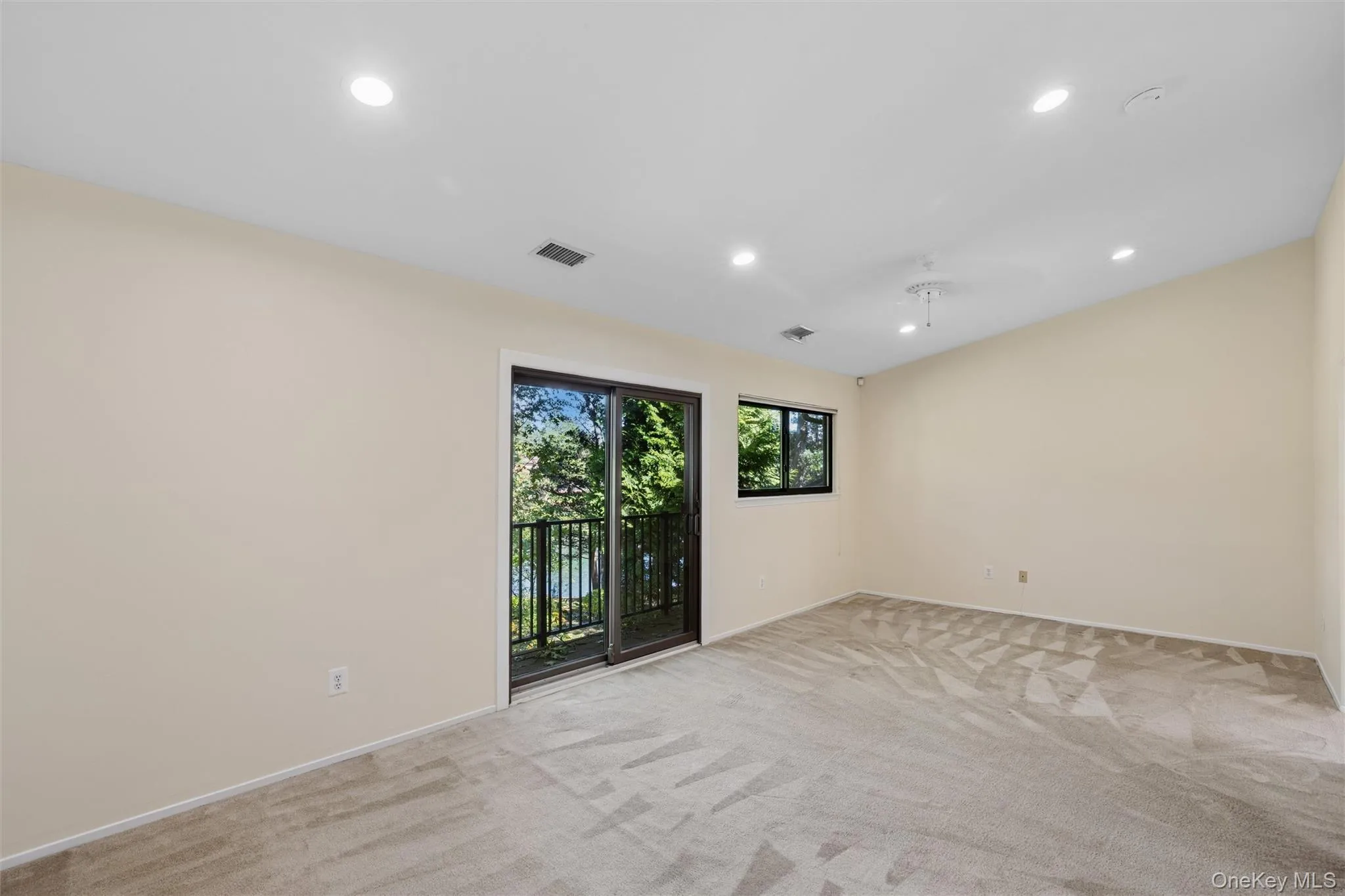 87 Northgate Circle, Huntington, NY, 3 Bedrooms Bedrooms, 6 Rooms Rooms,2 BathroomsBathrooms,Residential,For Rent,Northgate,0,1058570 87 Northgate Circle, Huntington, NY, 3 Bedrooms Bedrooms, 6 Rooms Rooms,2 BathroomsBathrooms,Residential,For Rent,Northgate,0,1058570