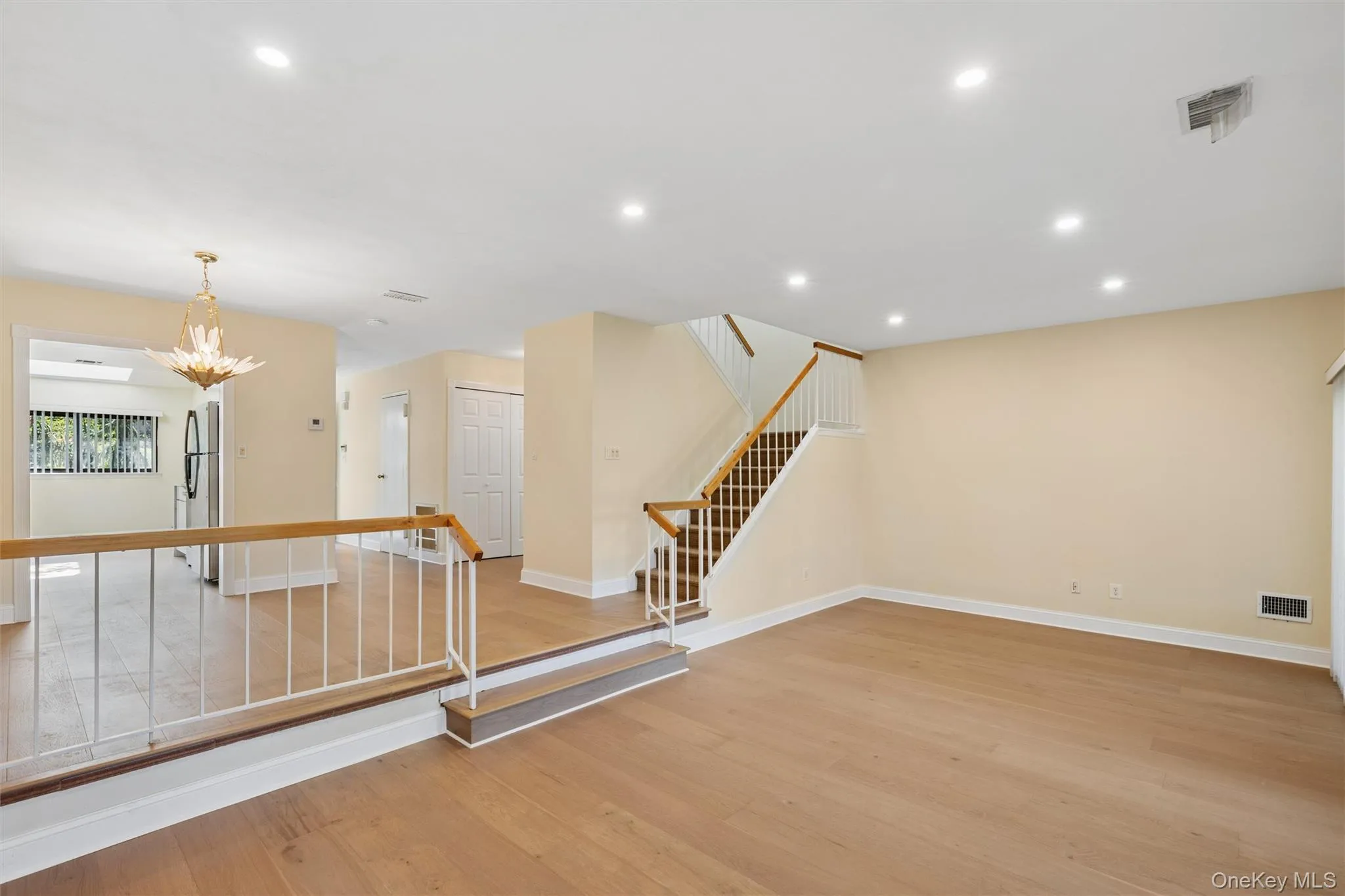 87 Northgate Circle, Huntington, NY, 3 Bedrooms Bedrooms, 6 Rooms Rooms,2 BathroomsBathrooms,Residential,For Rent,Northgate,0,1058570 87 Northgate Circle, Huntington, NY, 3 Bedrooms Bedrooms, 6 Rooms Rooms,2 BathroomsBathrooms,Residential,For Rent,Northgate,0,1058570