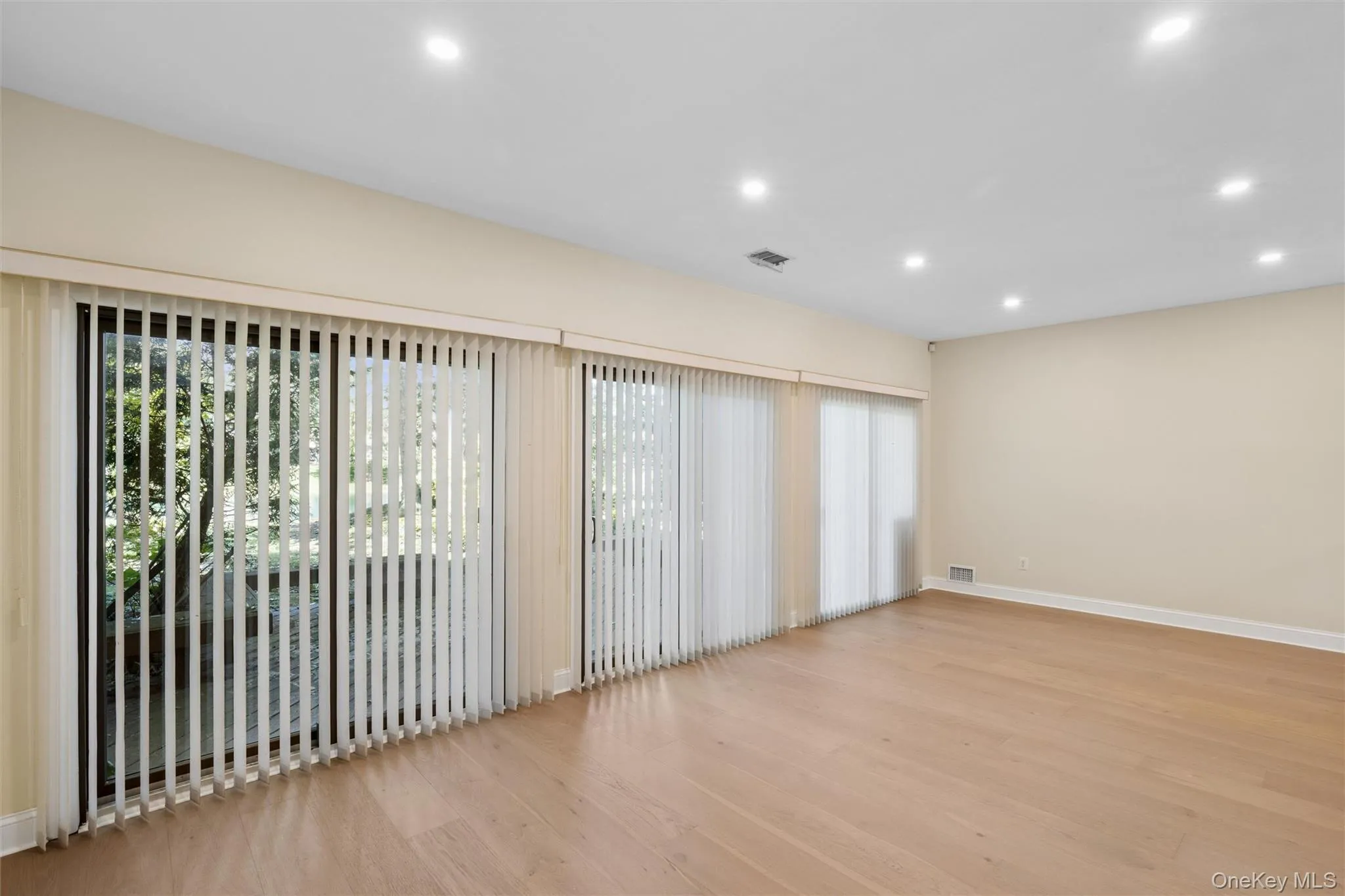 87 Northgate Circle, Huntington, NY, 3 Bedrooms Bedrooms, 6 Rooms Rooms,2 BathroomsBathrooms,Residential,For Rent,Northgate,0,1058570 87 Northgate Circle, Huntington, NY, 3 Bedrooms Bedrooms, 6 Rooms Rooms,2 BathroomsBathrooms,Residential,For Rent,Northgate,0,1058570