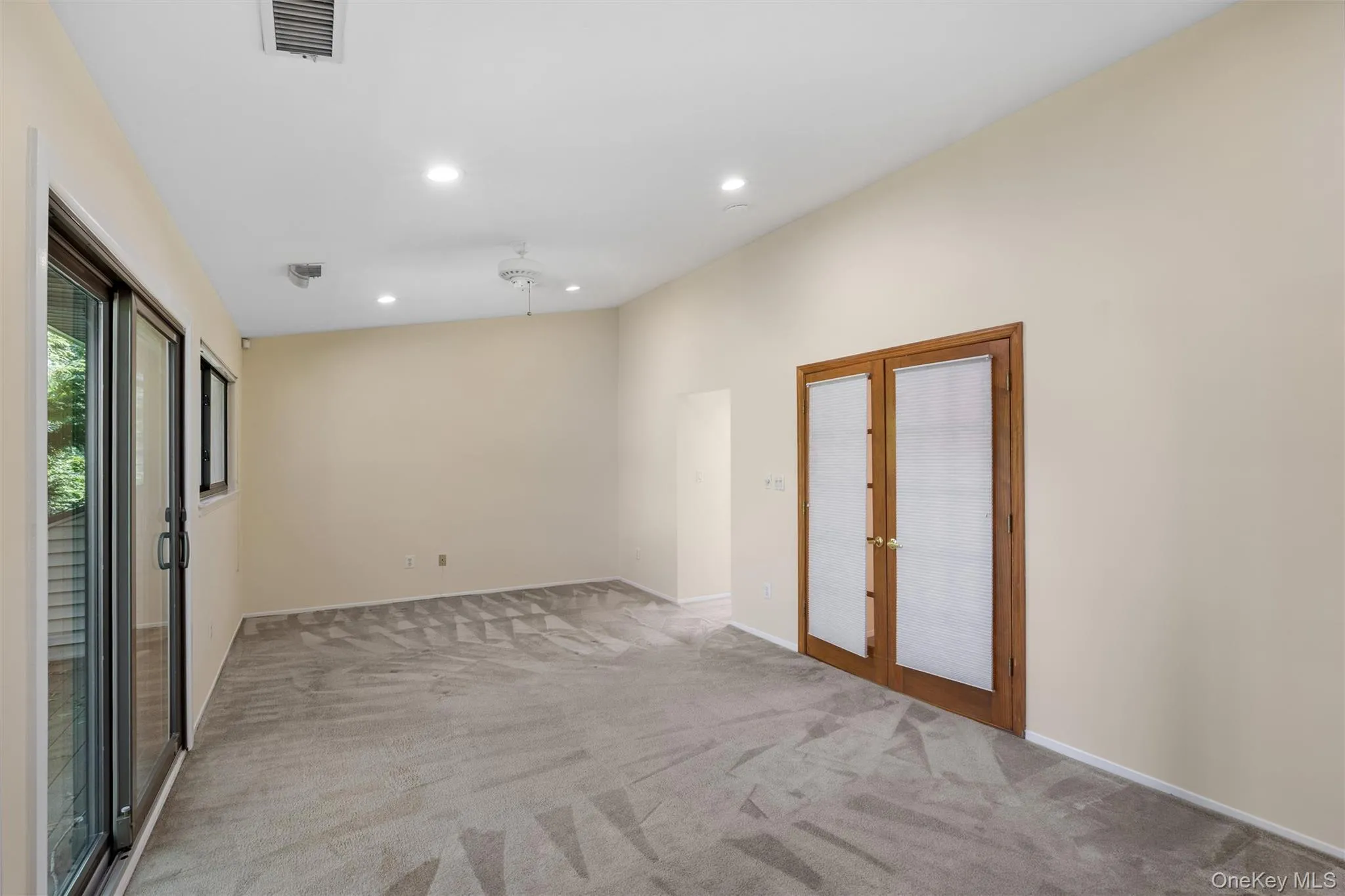 87 Northgate Circle, Huntington, NY, 3 Bedrooms Bedrooms, 6 Rooms Rooms,2 BathroomsBathrooms,Residential,For Rent,Northgate,0,1058570 87 Northgate Circle, Huntington, NY, 3 Bedrooms Bedrooms, 6 Rooms Rooms,2 BathroomsBathrooms,Residential,For Rent,Northgate,0,1058570