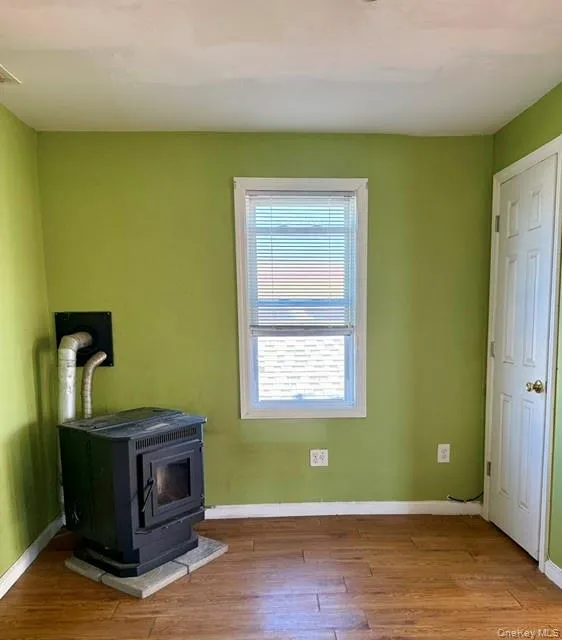 103 Noel Road, New York, NY, 3 Bedrooms Bedrooms, 6 Rooms Rooms,2 BathroomsBathrooms,Residential,For Rent,Noel,0,1058575 103 Noel Road, New York, NY, 3 Bedrooms Bedrooms, 6 Rooms Rooms,2 BathroomsBathrooms,Residential,For Rent,Noel,0,1058575