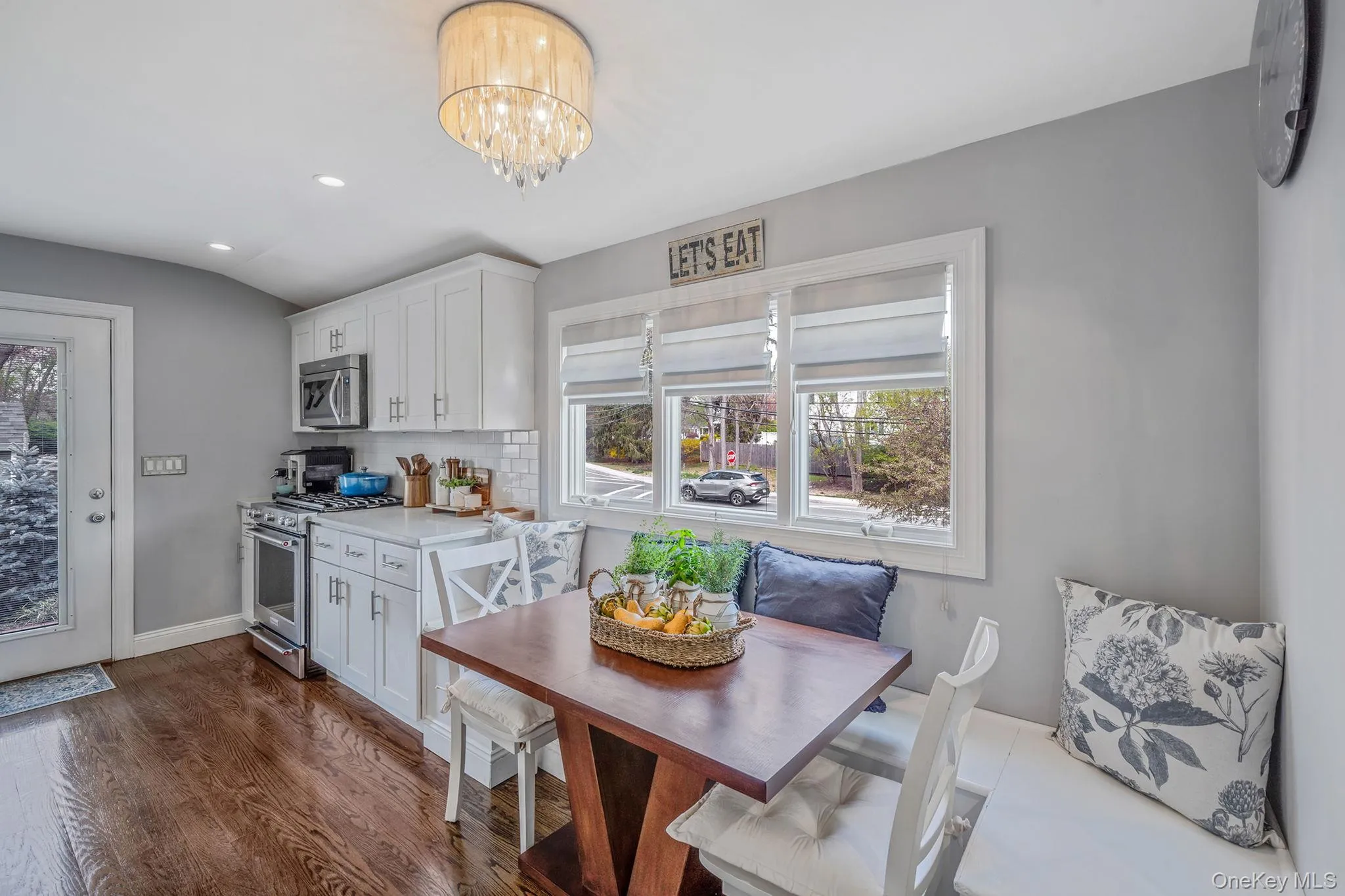 296 Moriches Road, Smithtown, NY, 3 Bedrooms Bedrooms, 6 Rooms Rooms,3 BathroomsBathrooms,Residential,For Rent,Moriches,0,1058587 296 Moriches Road, Smithtown, NY, 3 Bedrooms Bedrooms, 6 Rooms Rooms,3 BathroomsBathrooms,Residential,For Rent,Moriches,0,1058587