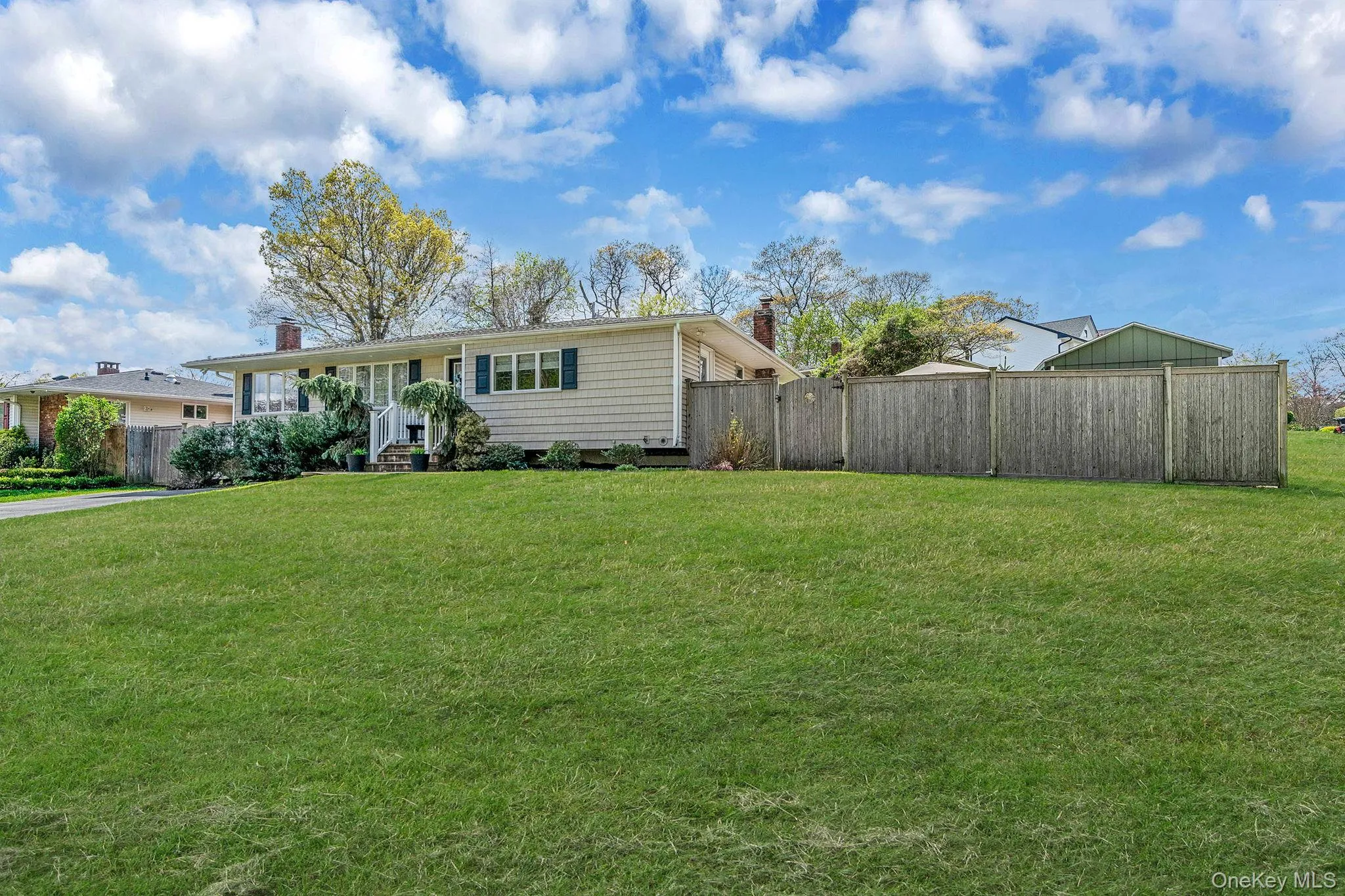 296 Moriches Road, Smithtown, NY, 3 Bedrooms Bedrooms, 6 Rooms Rooms,3 BathroomsBathrooms,Residential,For Rent,Moriches,0,1058587 296 Moriches Road, Smithtown, NY, 3 Bedrooms Bedrooms, 6 Rooms Rooms,3 BathroomsBathrooms,Residential,For Rent,Moriches,0,1058587