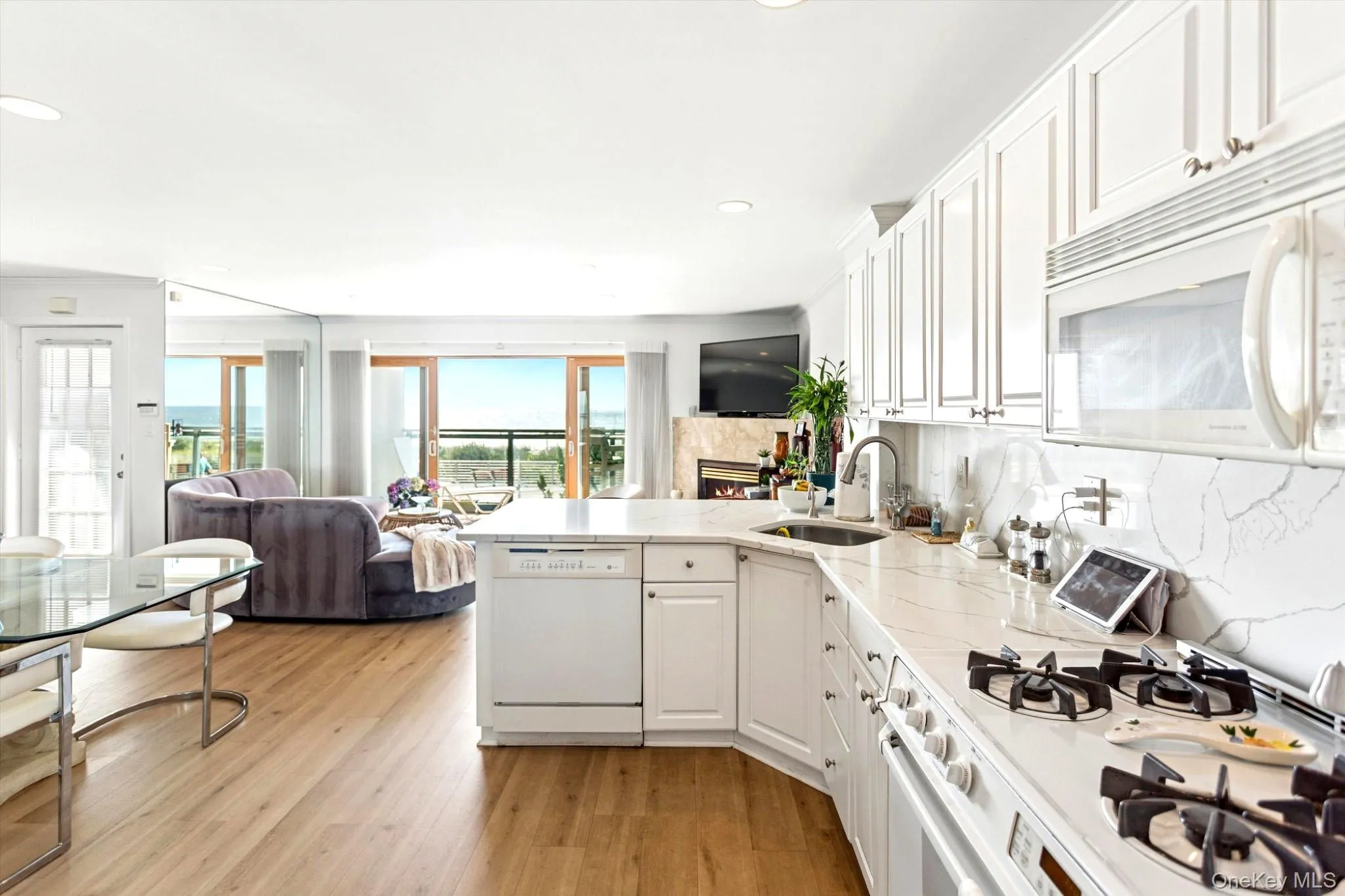 412 Oceanfront, Long Beach, NY, 3 Bedrooms Bedrooms, 7 Rooms Rooms,3 BathroomsBathrooms,Residential,For Rent,Oceanfront,0,1058588 412 Oceanfront, Long Beach, NY, 3 Bedrooms Bedrooms, 7 Rooms Rooms,3 BathroomsBathrooms,Residential,For Rent,Oceanfront,0,1058588