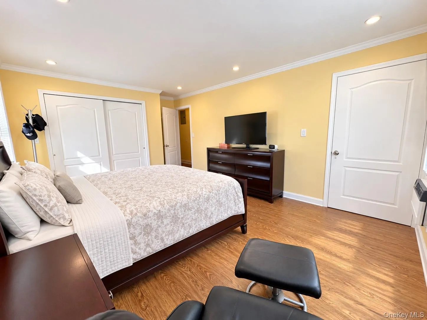 14-82 212 Street, New York, NY, 2 Bedrooms Bedrooms, 5 Rooms Rooms,1 BathroomBathrooms,Residential,For Rent,212,0,1058589 14-82 212 Street, New York, NY, 2 Bedrooms Bedrooms, 5 Rooms Rooms,1 BathroomBathrooms,Residential,For Rent,212,0,1058589