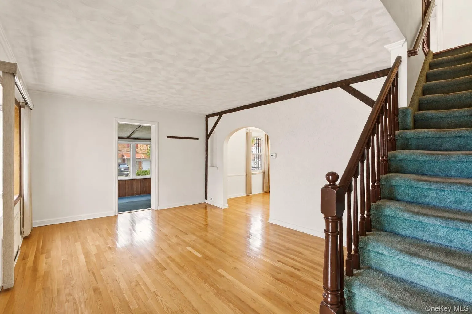 163-68 25th Avenue, New York, NY, 3 Bedrooms Bedrooms, 12 Rooms Rooms,1 BathroomBathrooms,Residential,For Rent,25th,0,1058592 163-68 25th Avenue, New York, NY, 3 Bedrooms Bedrooms, 12 Rooms Rooms,1 BathroomBathrooms,Residential,For Rent,25th,0,1058592