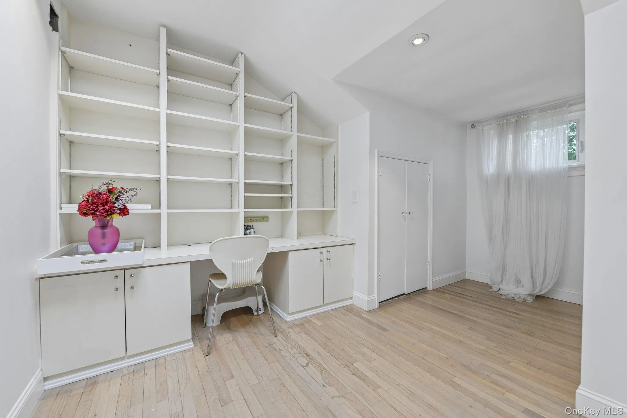 850 Oliver Street, Hempstead, NY, 5 Bedrooms Bedrooms, 9 Rooms Rooms,3 BathroomsBathrooms,Residential,For Rent,Oliver,0,1058593 850 Oliver Street, Hempstead, NY, 5 Bedrooms Bedrooms, 9 Rooms Rooms,3 BathroomsBathrooms,Residential,For Rent,Oliver,0,1058593