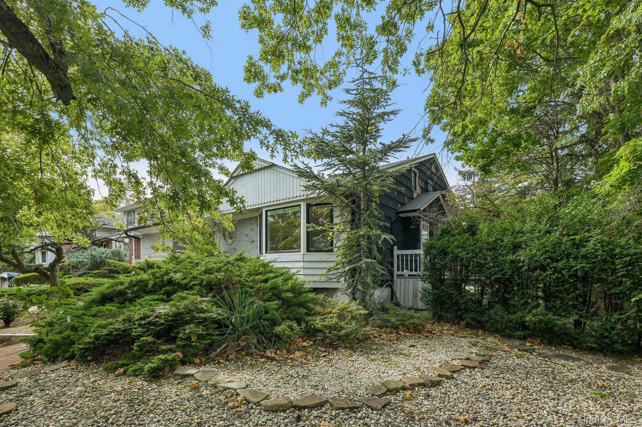 850 Oliver Street, Hempstead, NY, 5 Bedrooms Bedrooms, 9 Rooms Rooms,3 BathroomsBathrooms,Residential,For Rent,Oliver,0,1058593 850 Oliver Street, Hempstead, NY, 5 Bedrooms Bedrooms, 9 Rooms Rooms,3 BathroomsBathrooms,Residential,For Rent,Oliver,0,1058593
