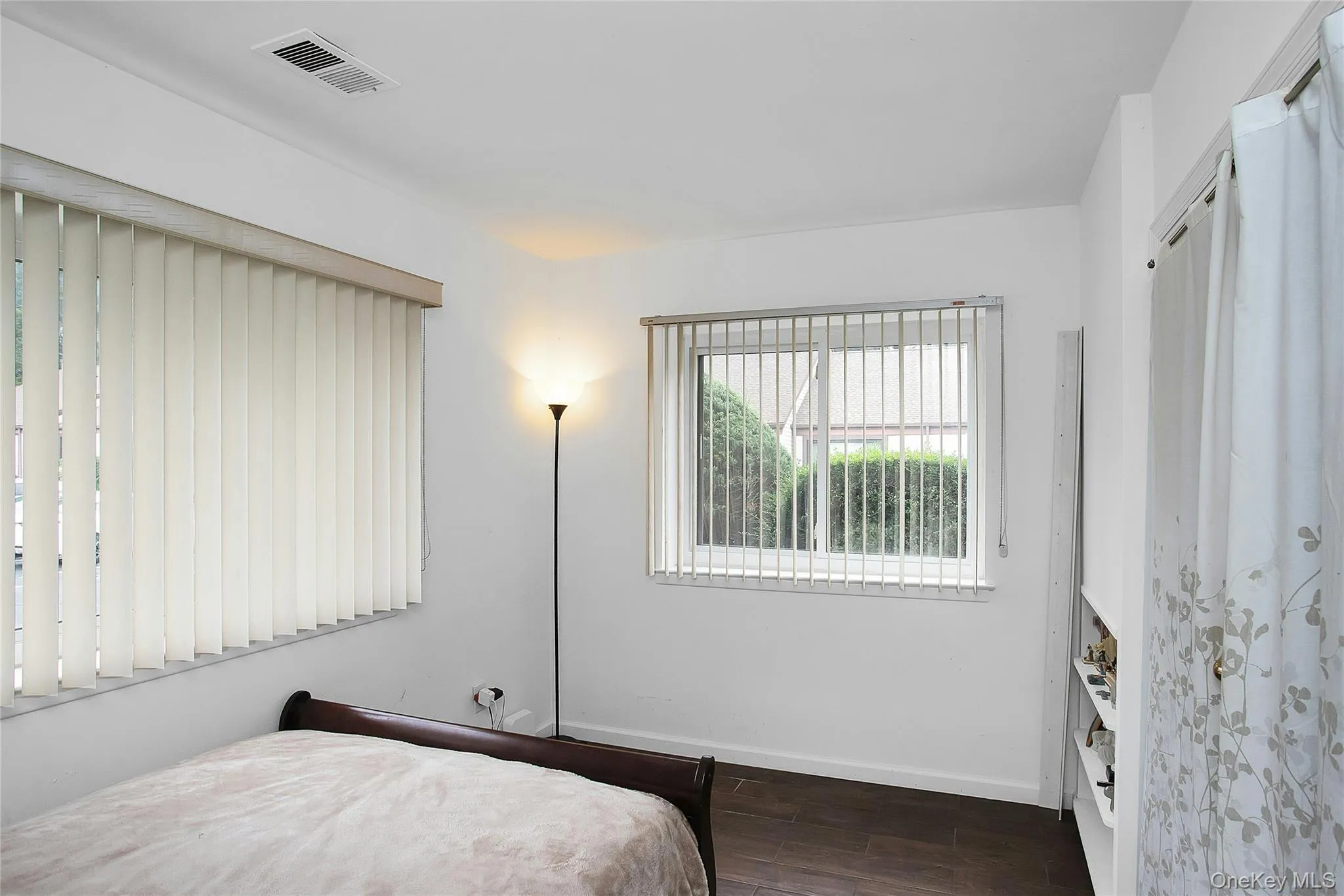 94 Gauguin Court, Brookhaven, NY, 2 Bedrooms Bedrooms, 4 Rooms Rooms,1 BathroomBathrooms,Residential,For Rent,Gauguin,0,1058597 94 Gauguin Court, Brookhaven, NY, 2 Bedrooms Bedrooms, 4 Rooms Rooms,1 BathroomBathrooms,Residential,For Rent,Gauguin,0,1058597