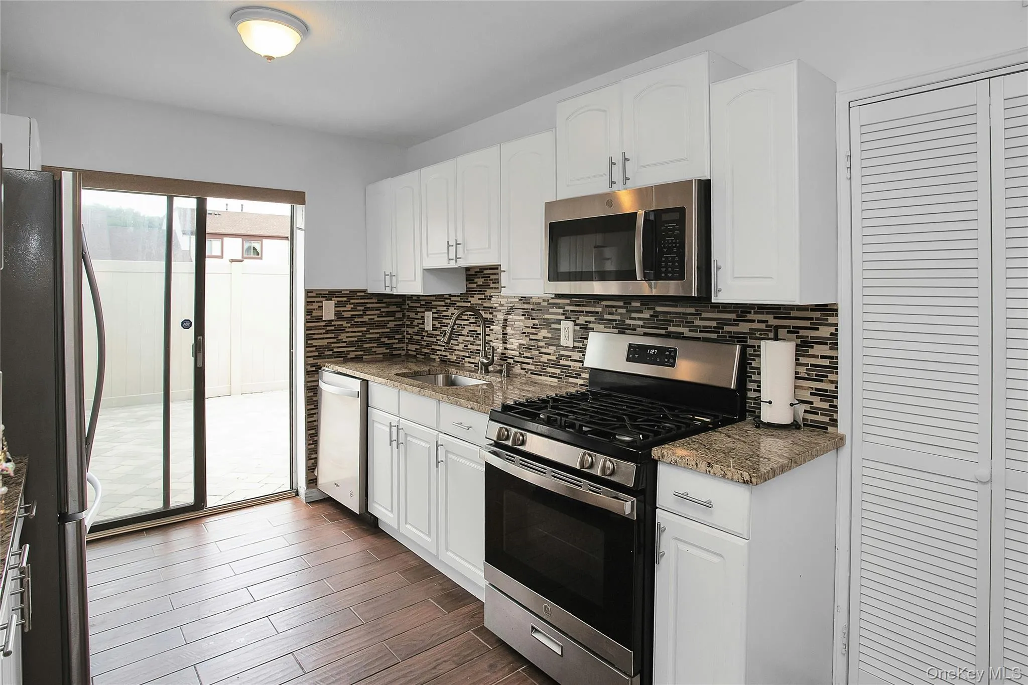 94 Gauguin Court, Brookhaven, NY, 2 Bedrooms Bedrooms, 4 Rooms Rooms,1 BathroomBathrooms,Residential,For Rent,Gauguin,0,1058597 94 Gauguin Court, Brookhaven, NY, 2 Bedrooms Bedrooms, 4 Rooms Rooms,1 BathroomBathrooms,Residential,For Rent,Gauguin,0,1058597