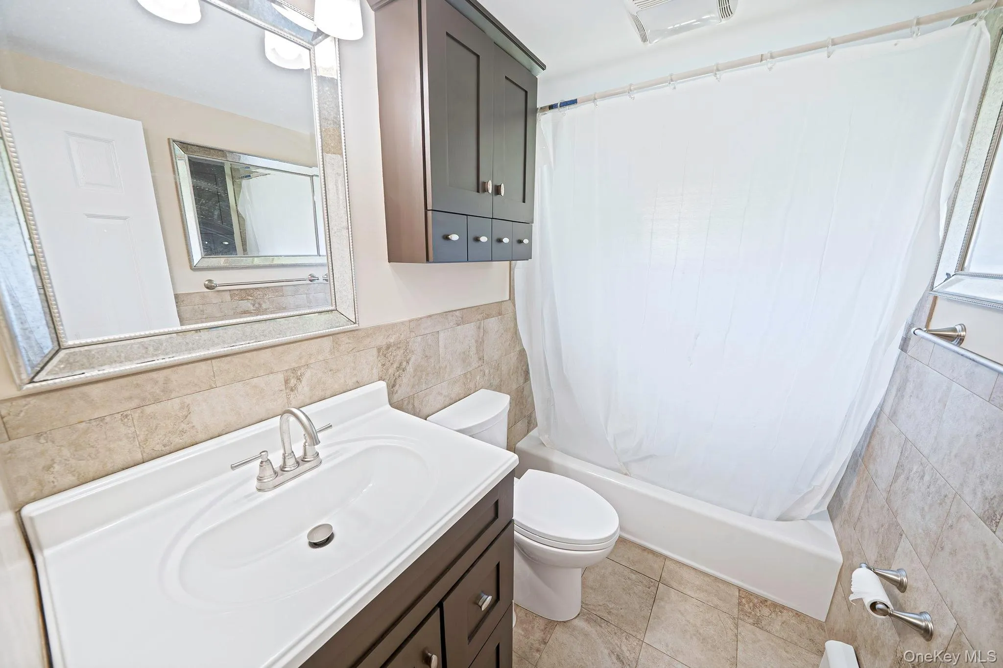 27 Lehigh Lane, Brookhaven, NY, 4 Bedrooms Bedrooms, 10 Rooms Rooms,2 BathroomsBathrooms,Residential,For Rent,Lehigh,0,1058608 27 Lehigh Lane, Brookhaven, NY, 4 Bedrooms Bedrooms, 10 Rooms Rooms,2 BathroomsBathrooms,Residential,For Rent,Lehigh,0,1058608