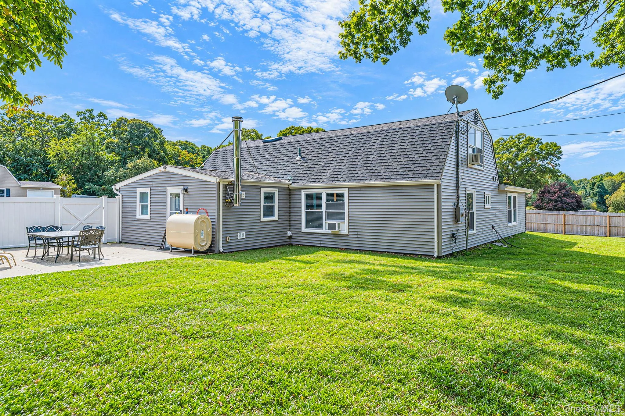 27 Lehigh Lane, Brookhaven, NY, 4 Bedrooms Bedrooms, 10 Rooms Rooms,2 BathroomsBathrooms,Residential,For Rent,Lehigh,0,1058608 27 Lehigh Lane, Brookhaven, NY, 4 Bedrooms Bedrooms, 10 Rooms Rooms,2 BathroomsBathrooms,Residential,For Rent,Lehigh,0,1058608
