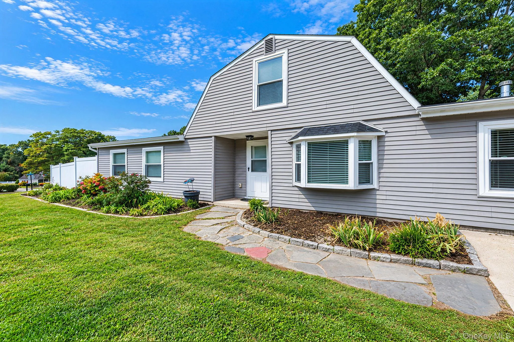 27 Lehigh Lane, Brookhaven, NY, 4 Bedrooms Bedrooms, 10 Rooms Rooms,2 BathroomsBathrooms,Residential,For Rent,Lehigh,0,1058608 27 Lehigh Lane, Brookhaven, NY, 4 Bedrooms Bedrooms, 10 Rooms Rooms,2 BathroomsBathrooms,Residential,For Rent,Lehigh,0,1058608