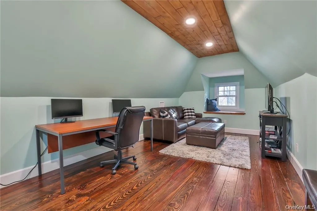 245 Townline Road, Orangetown, NY, 5 Bedroom Bedrooms, 10 Room Rooms,3 BathroomBathrooms,Residential Lease,For Rent,Townline,0,1058611 245 Townline Road, Orangetown, NY, 5 Bedroom Bedrooms, 10 Room Rooms,3 BathroomBathrooms,Residential Lease,For Rent,Townline,0,1058611